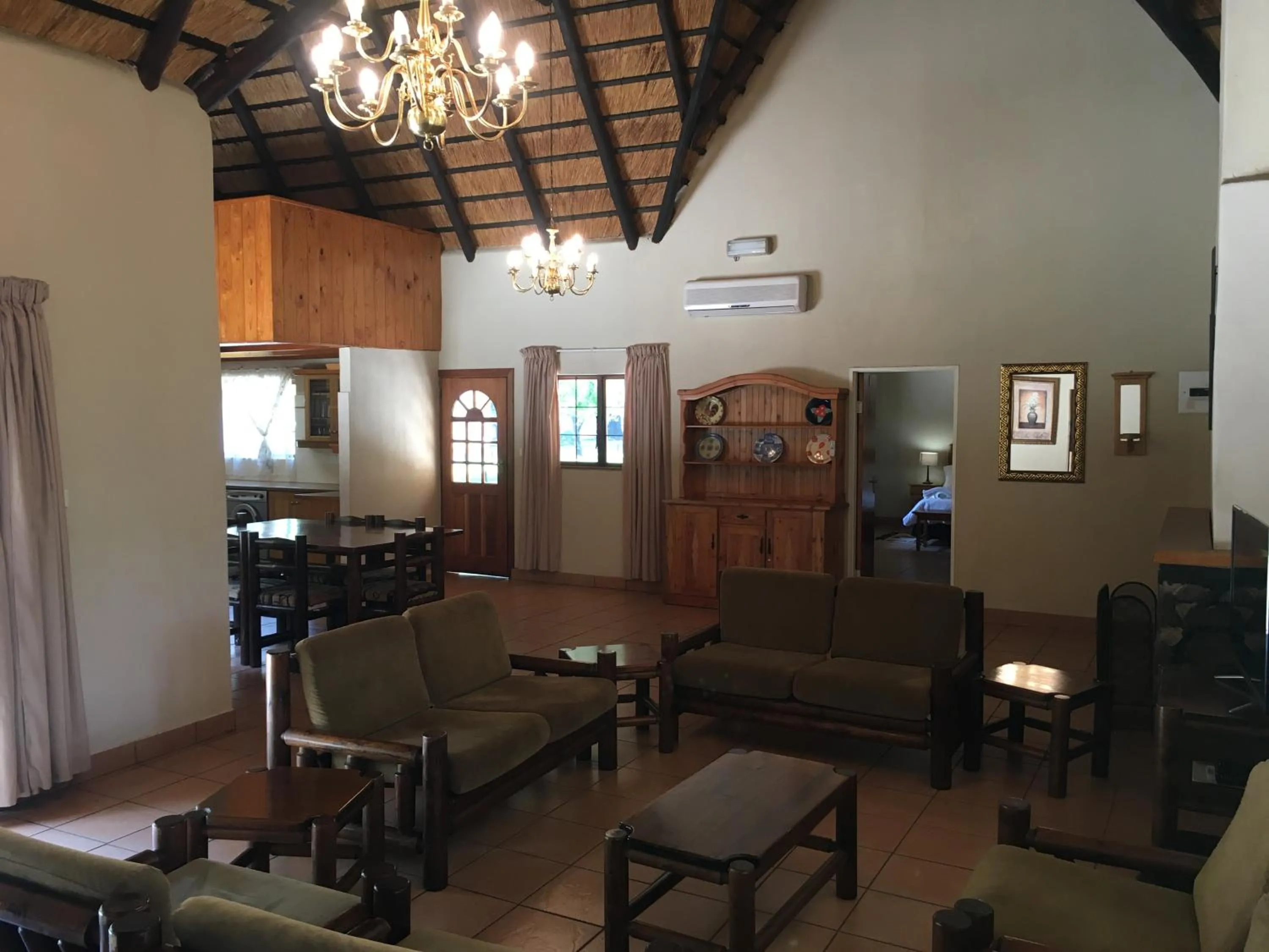 Living room in Dragon Peaks Mountain Resort