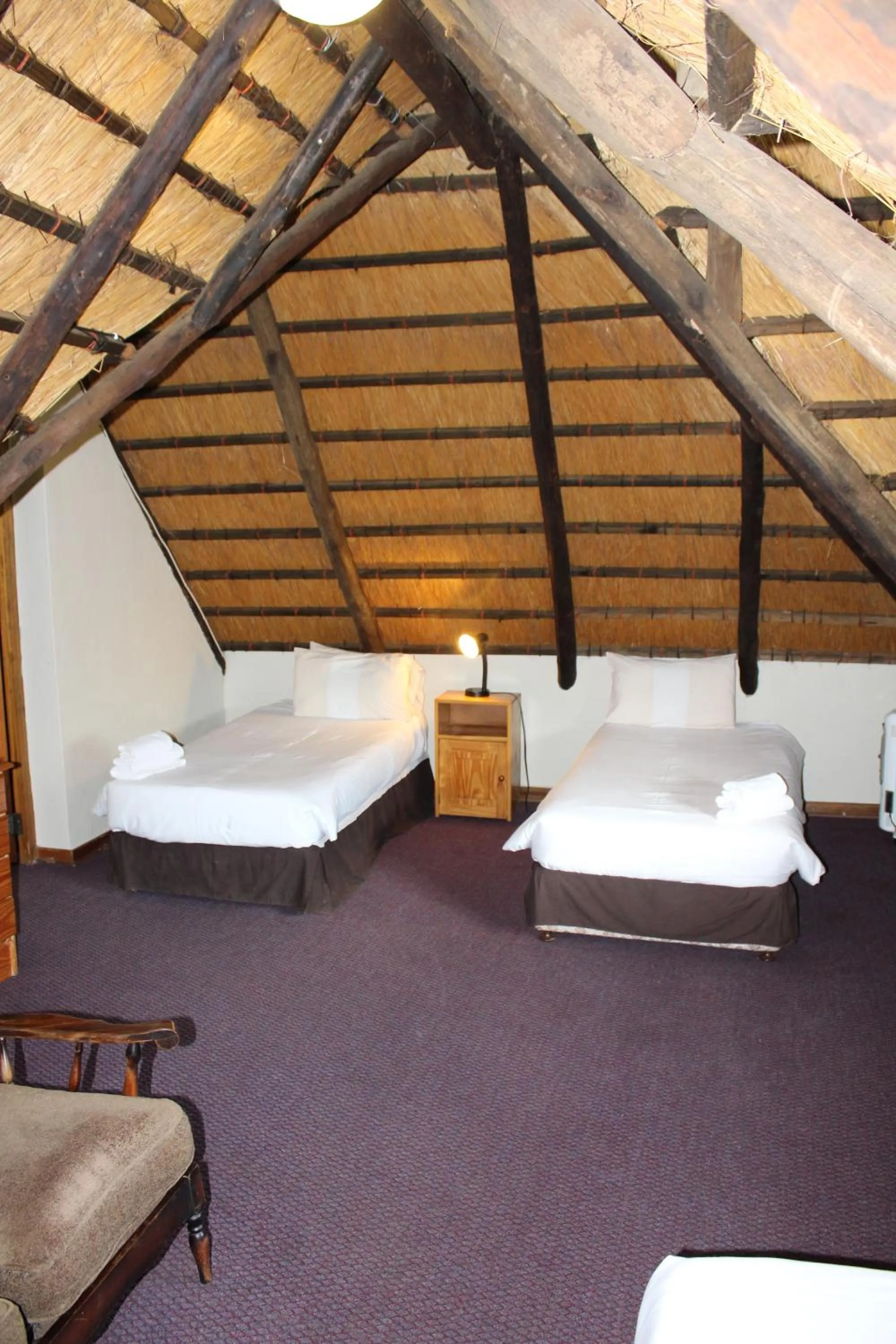 Bedroom, Bed in Dragon Peaks Mountain Resort