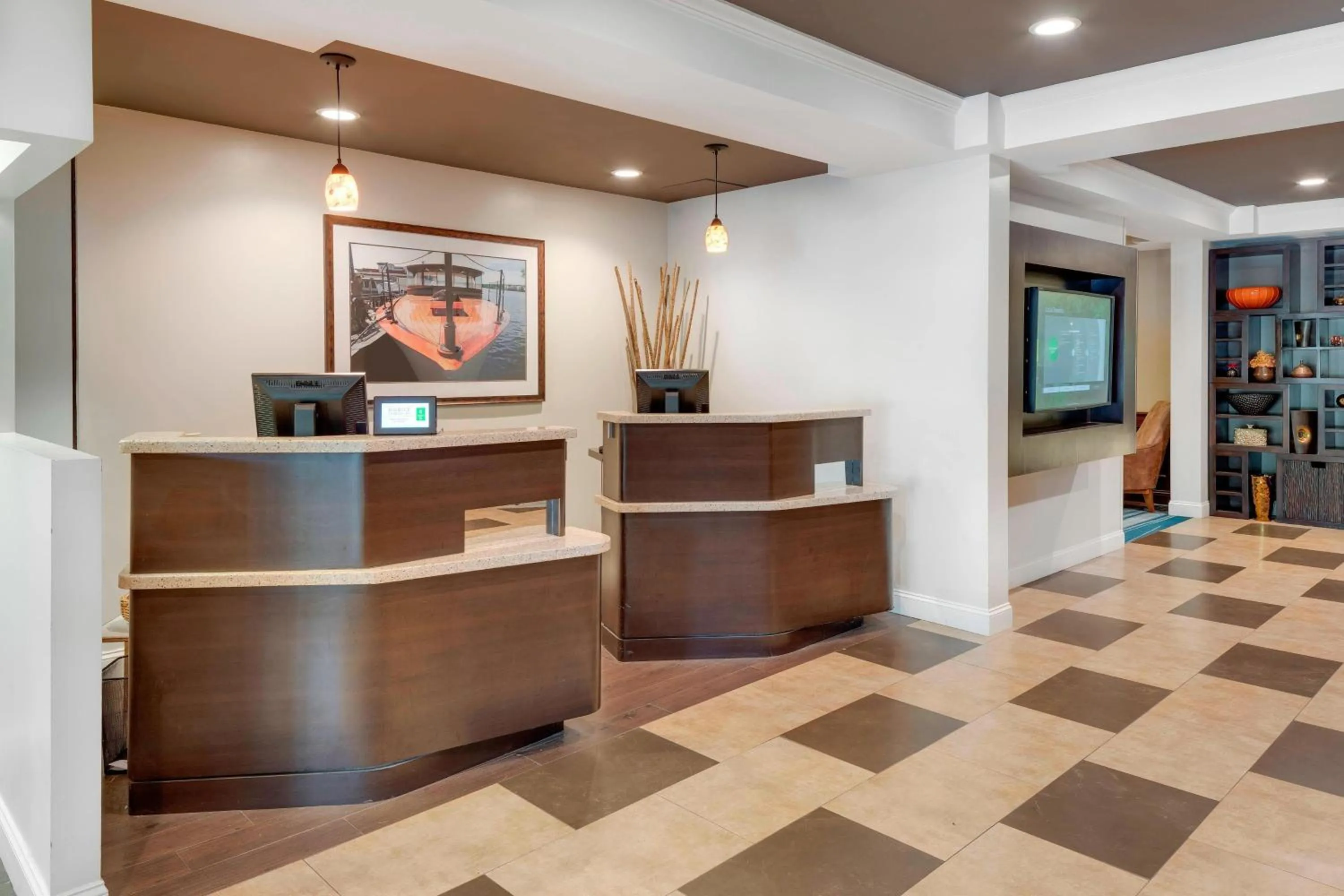Lobby or reception in Courtyard by Marriott Portsmouth