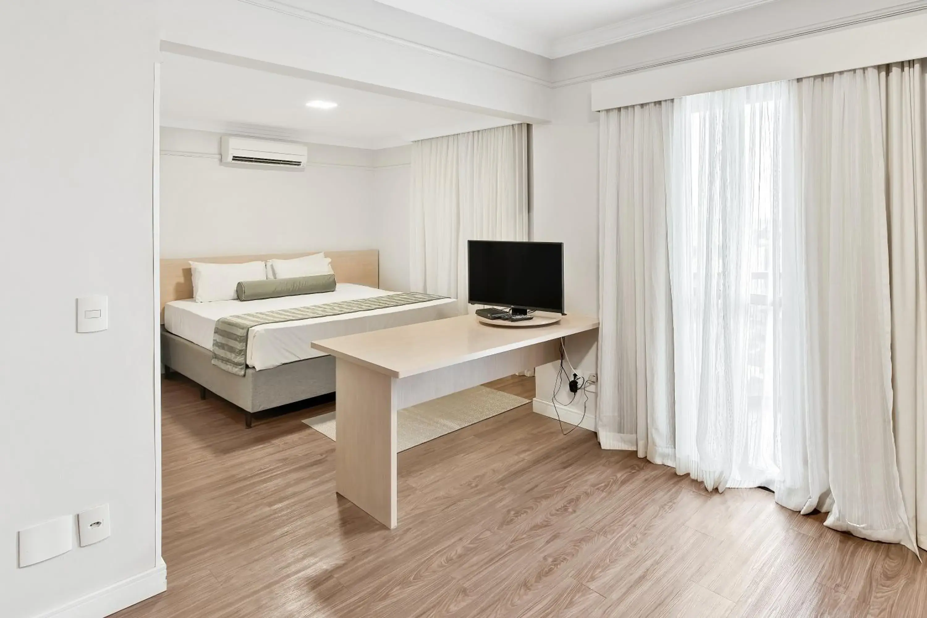 TV and multimedia, Bed in Blue Tree Garden Bauru TV and multimedia, Bed in Blue Tree Garden Bauru