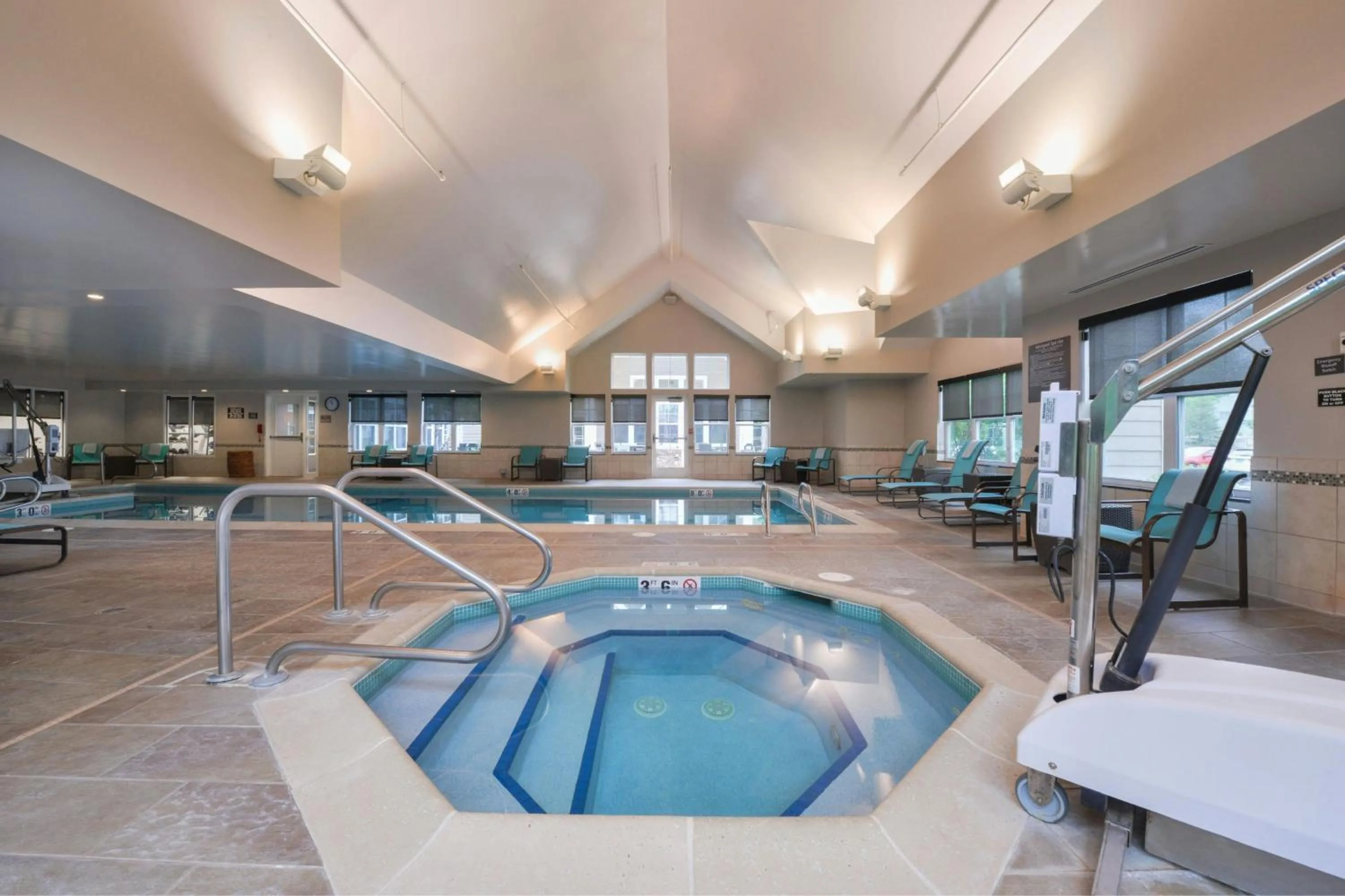 Swimming pool in Residence Inn by Marriott North Conway