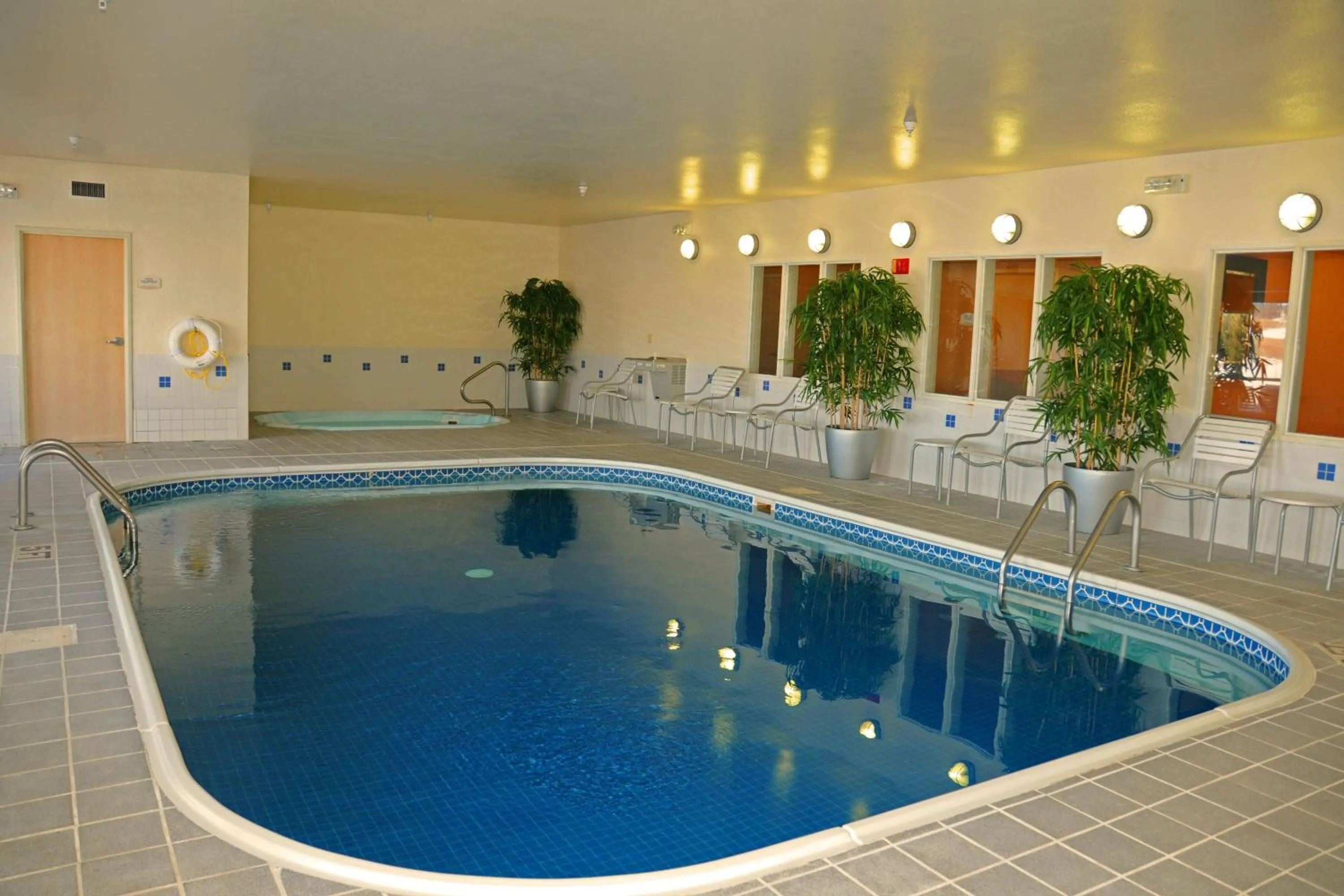 Swimming pool in Fairfield Inn & Suites by Marriott Spearfish
