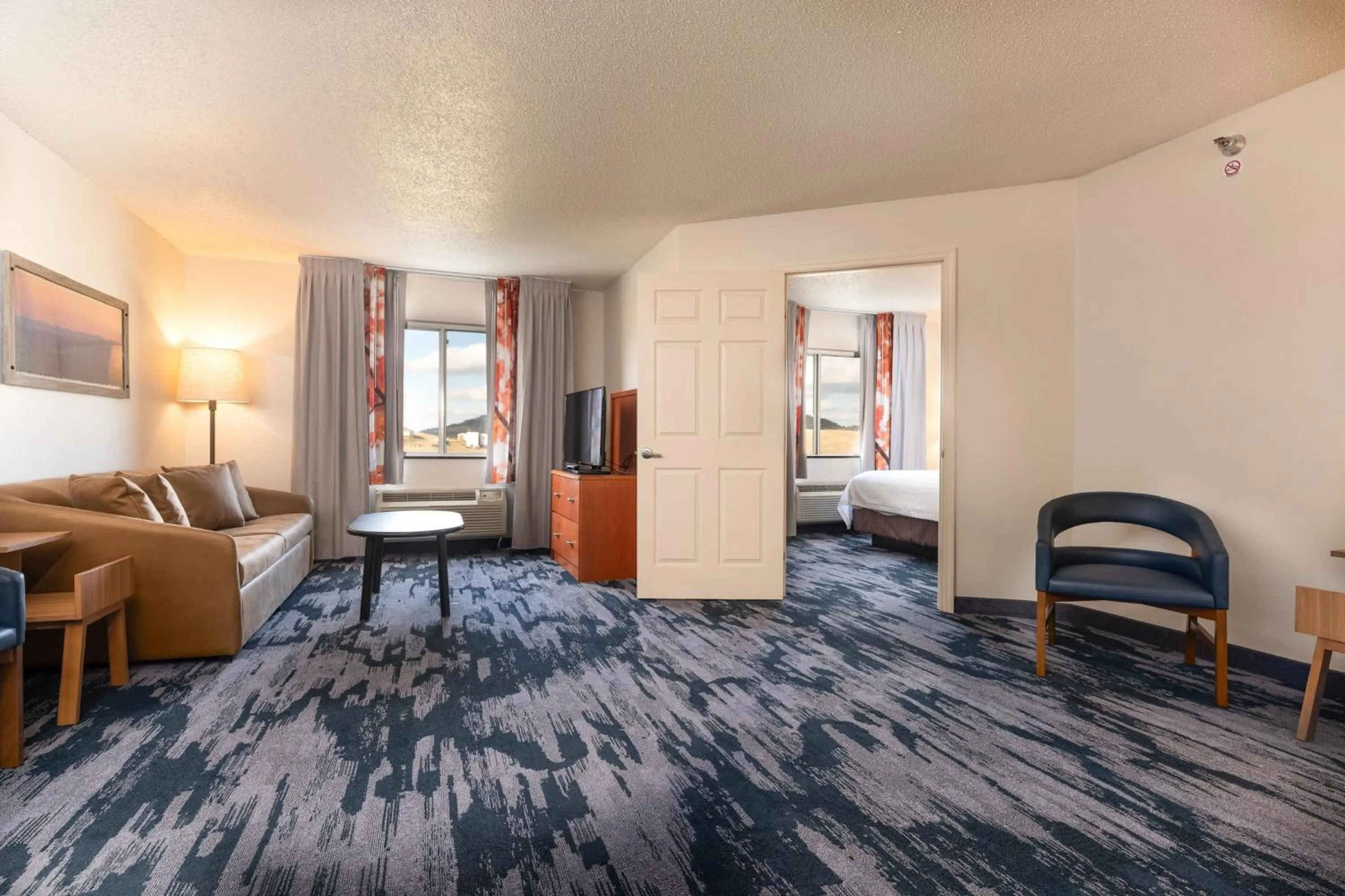 Photo of the whole room, Bed in Fairfield Inn & Suites by Marriott Spearfish