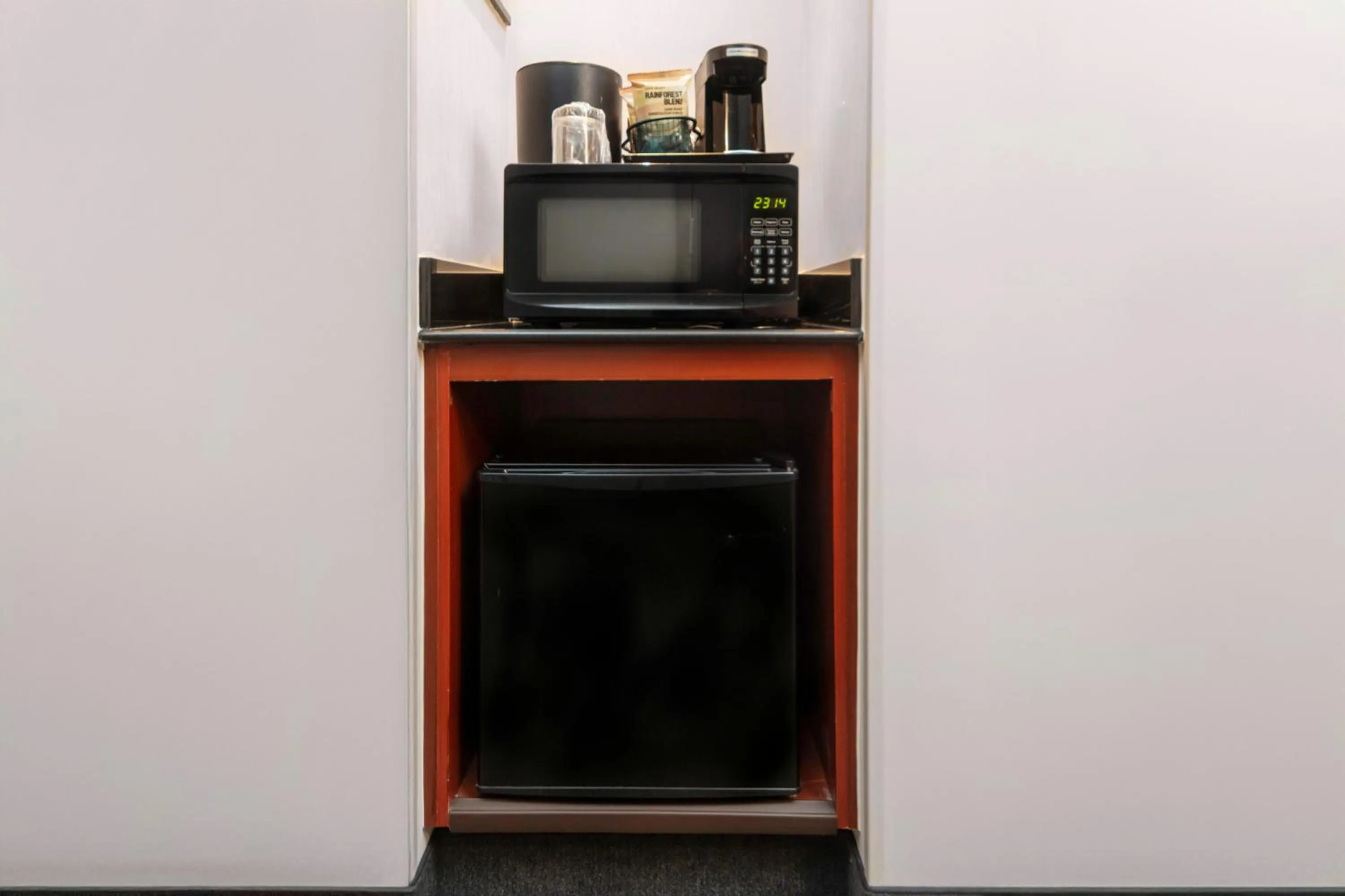 Coffee/tea facilities in Courtyard Reading Wyomissing