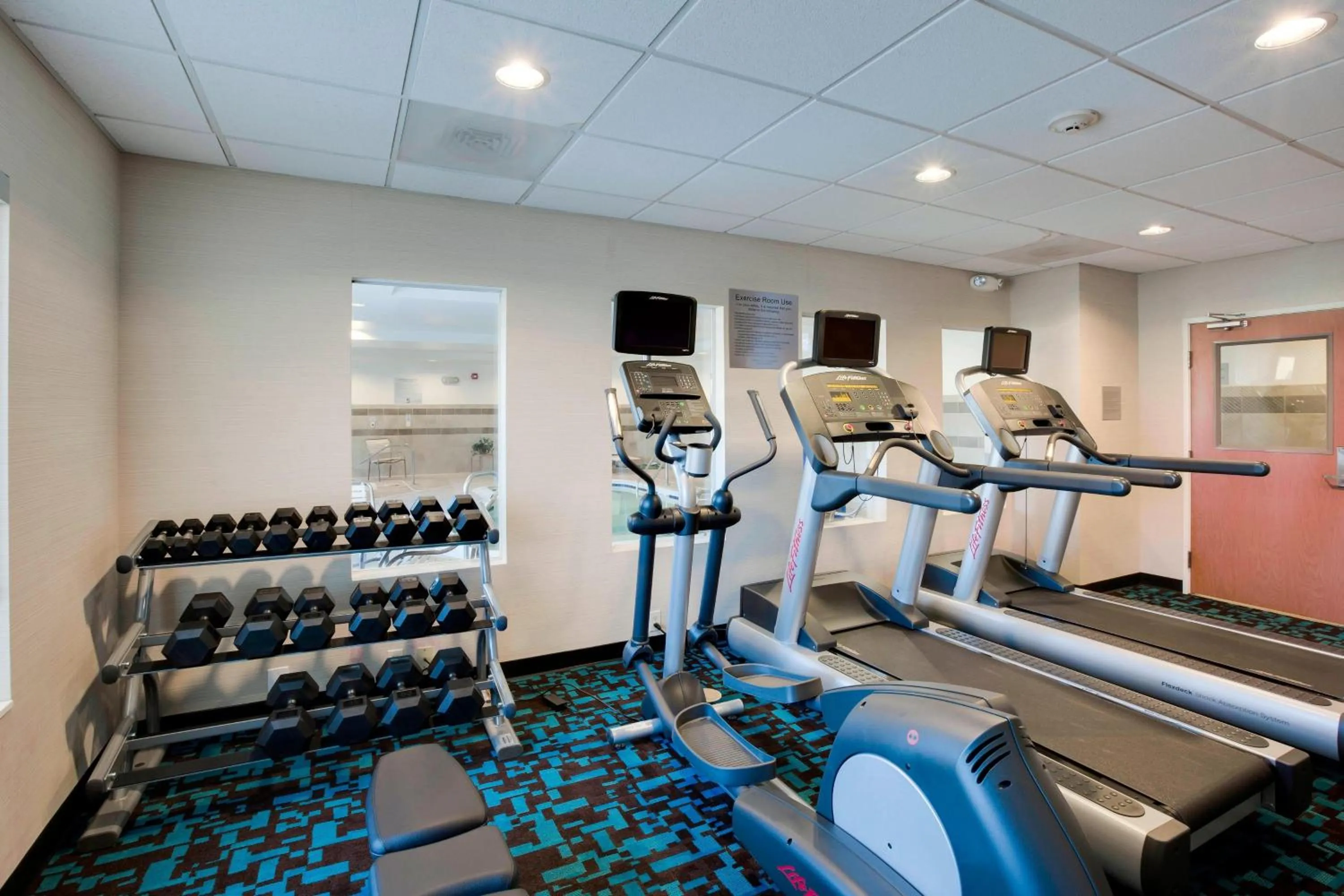 Fitness centre/facilities in Fairfield Inn and Suites South Hill I-85