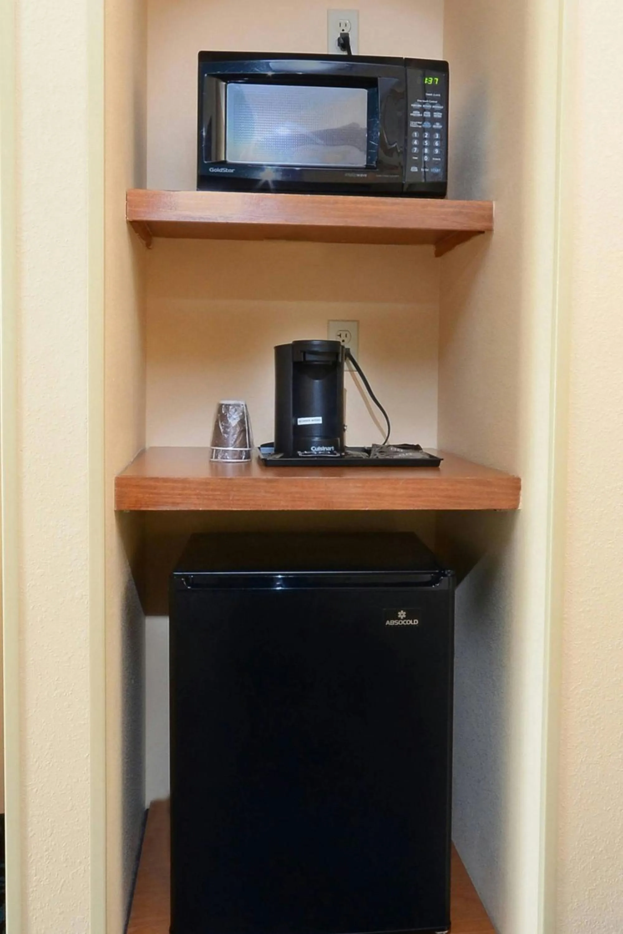 Swimming pool in Fairfield Inn & Suites Roanoke Hollins/I-81