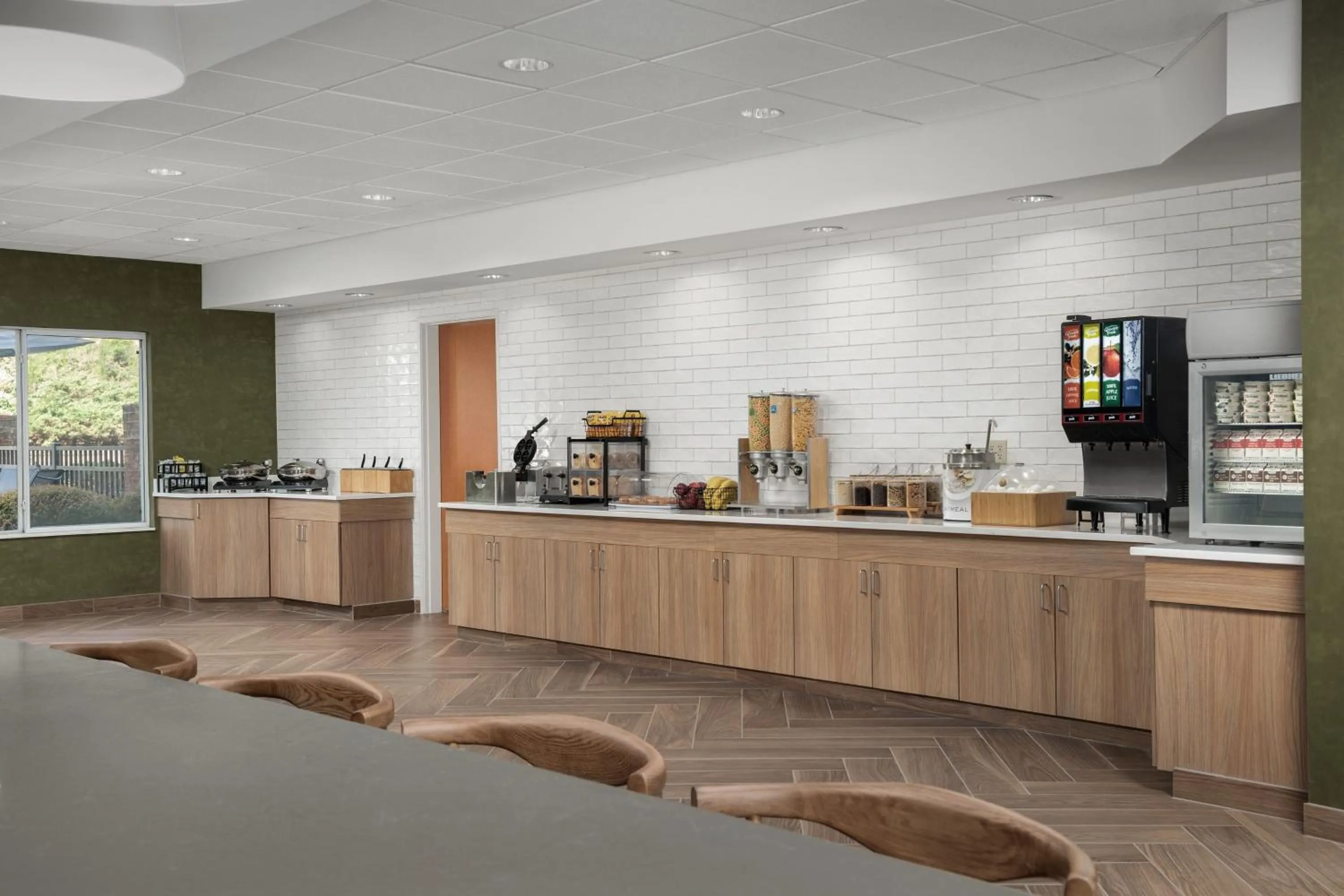 Breakfast in Fairfield Inn & Suites Roanoke Hollins/I-81