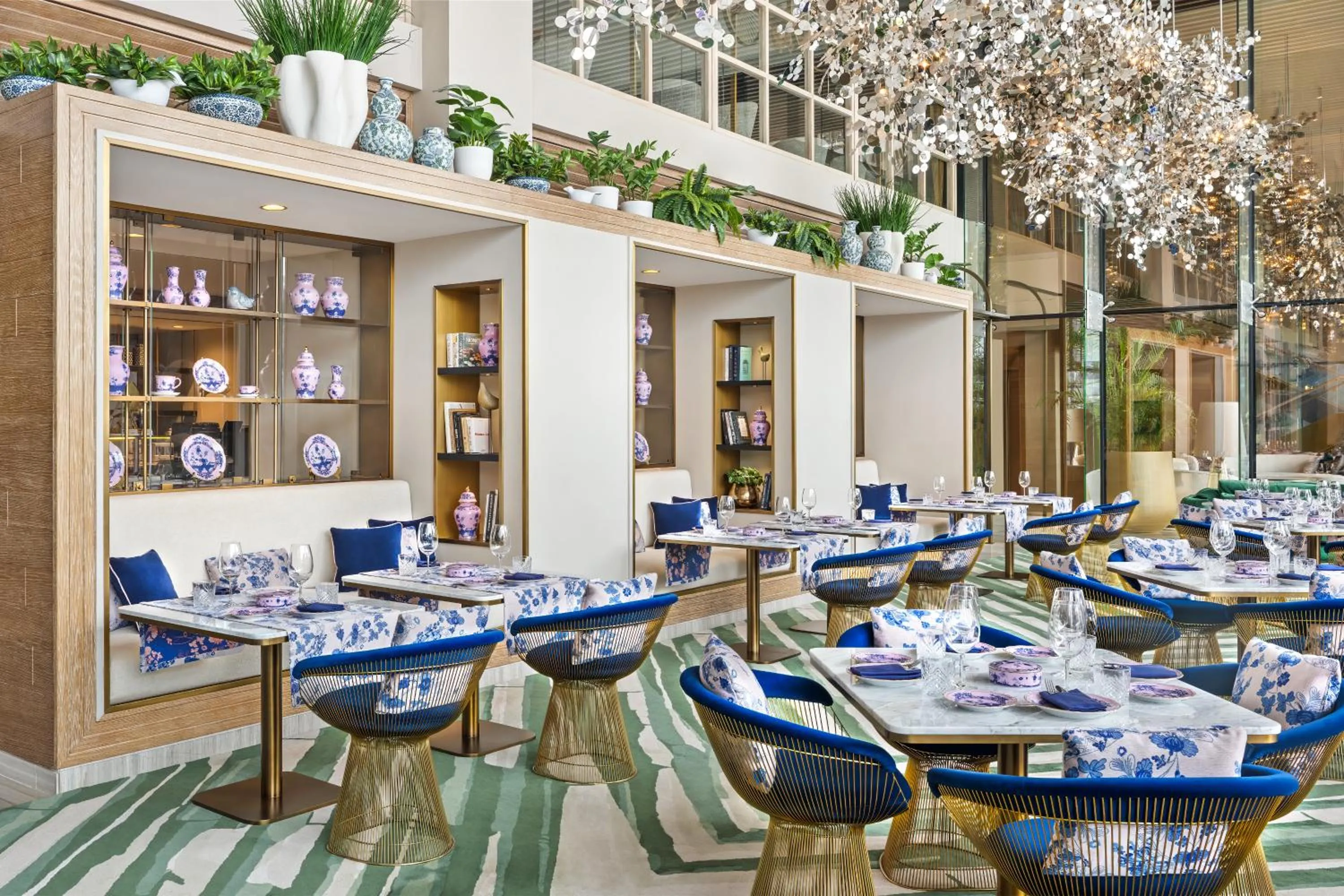 Restaurant/places to eat in The St. Regis Downtown Dubai