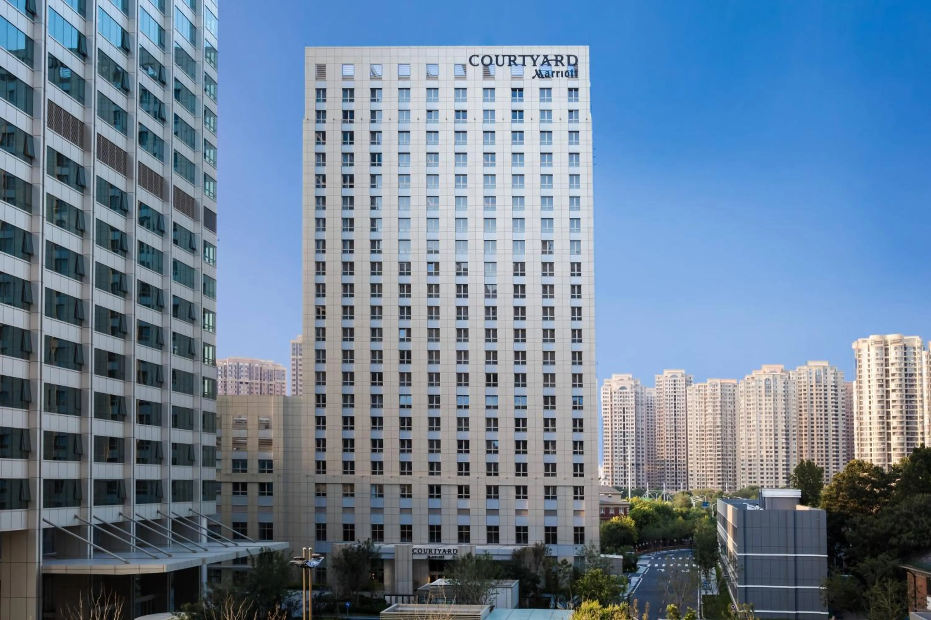 Property building in Courtyard by Marriott Tianjin Hongqiao