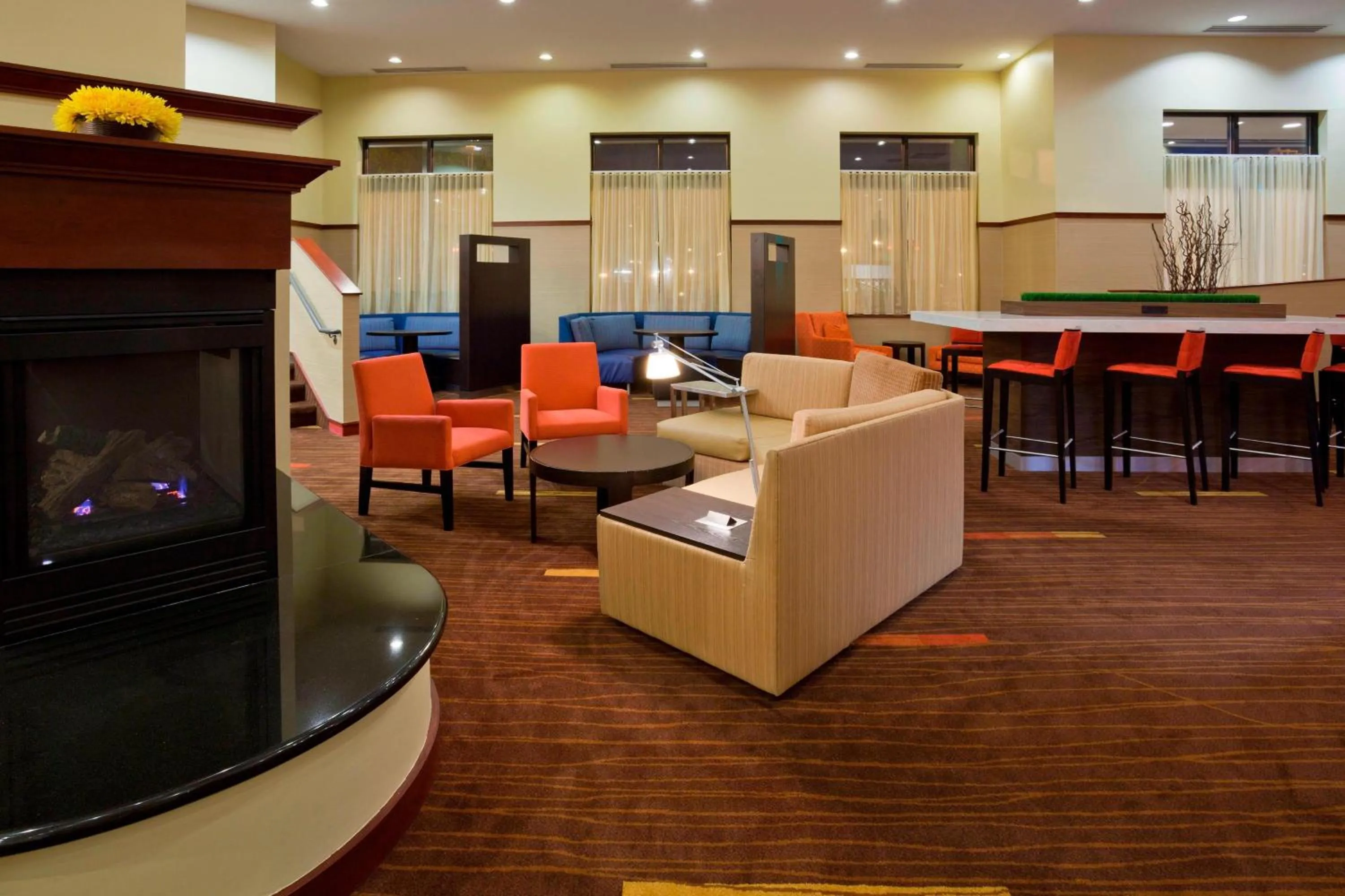 Restaurant/places to eat in Courtyard Rochester Mayo Clinic Area/Saint Marys