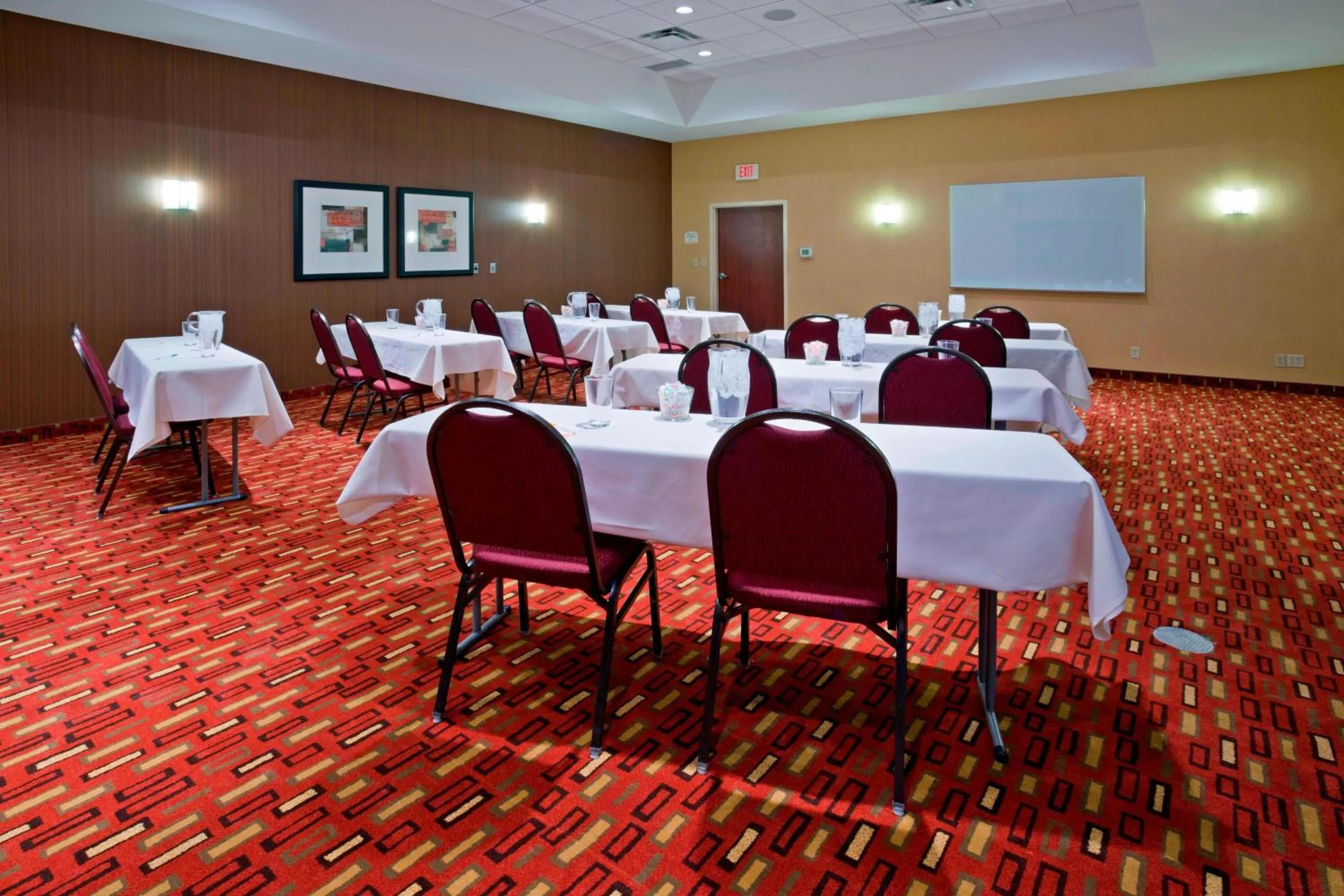 Meeting/conference room in Courtyard Rochester Mayo Clinic Area/Saint Marys