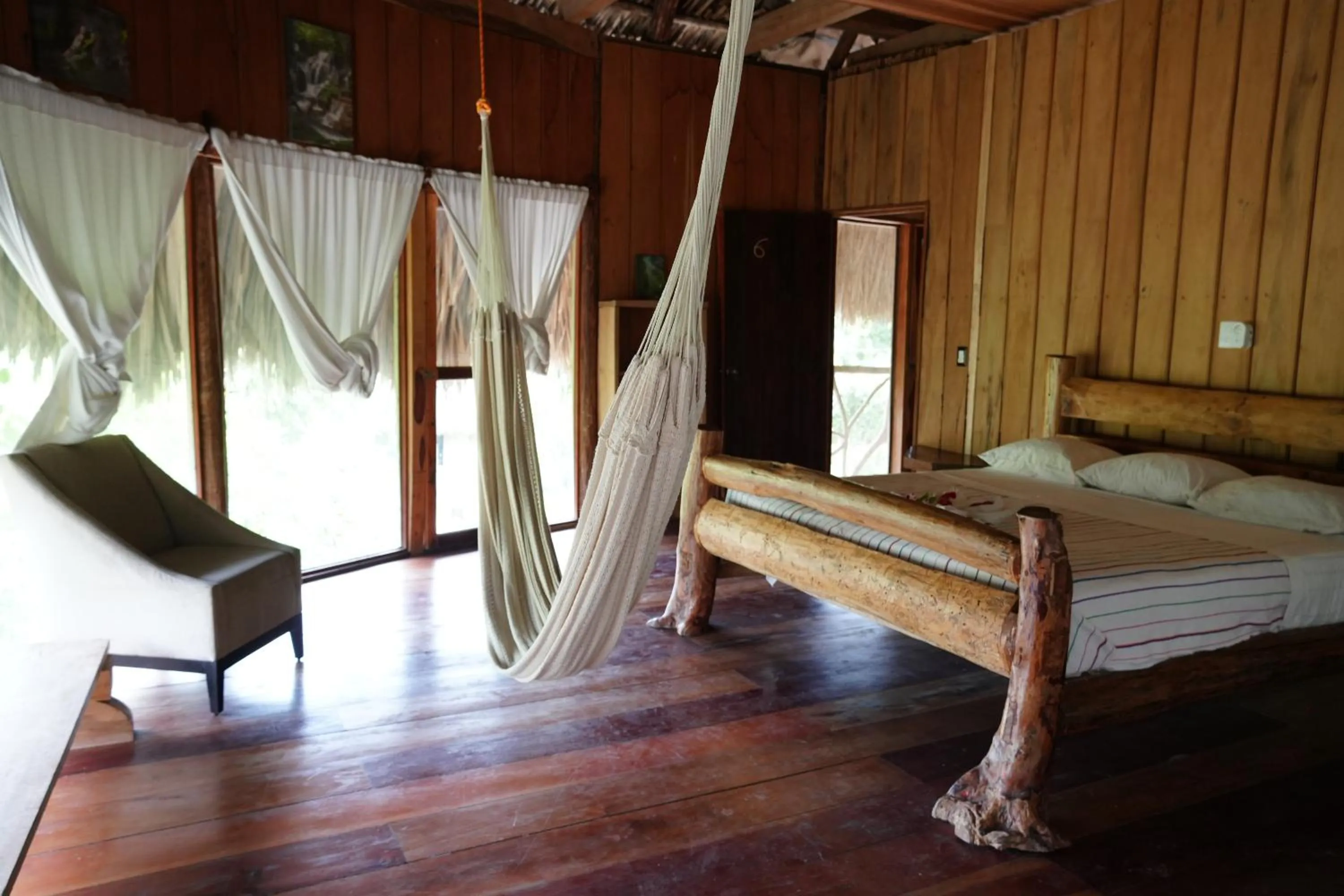 Bed in Eco Hotel Sak Nok