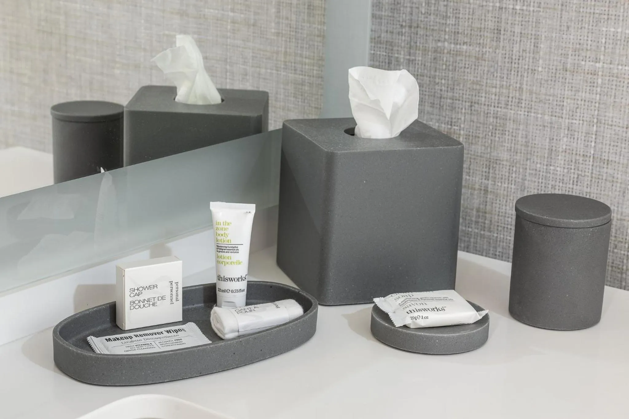 Bathroom in Rochester Marriott Mayo Clinic Area