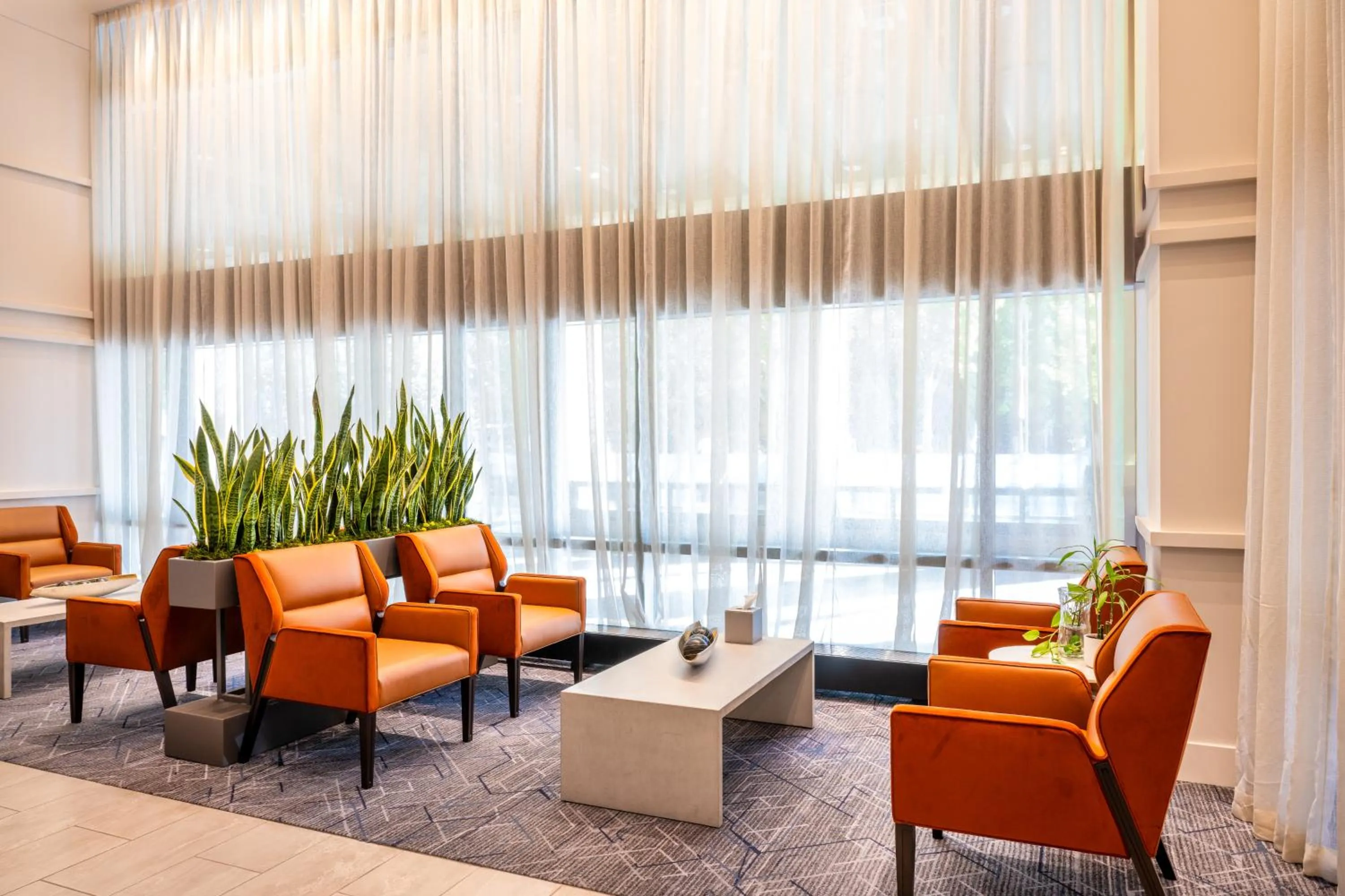 Lobby or reception in Rochester Marriott Mayo Clinic Area