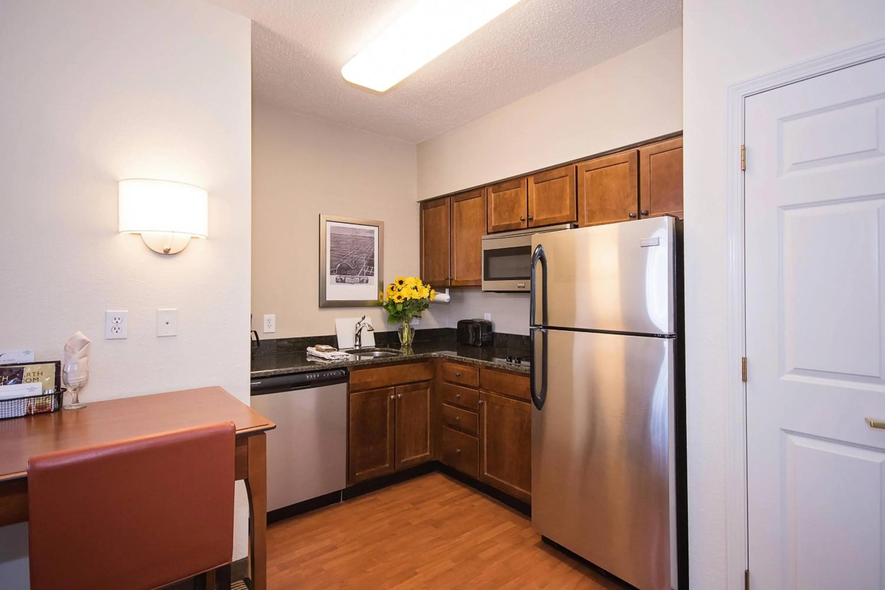 Kitchen or kitchenette in Residence Inn Rochester Mayo Clinic Area