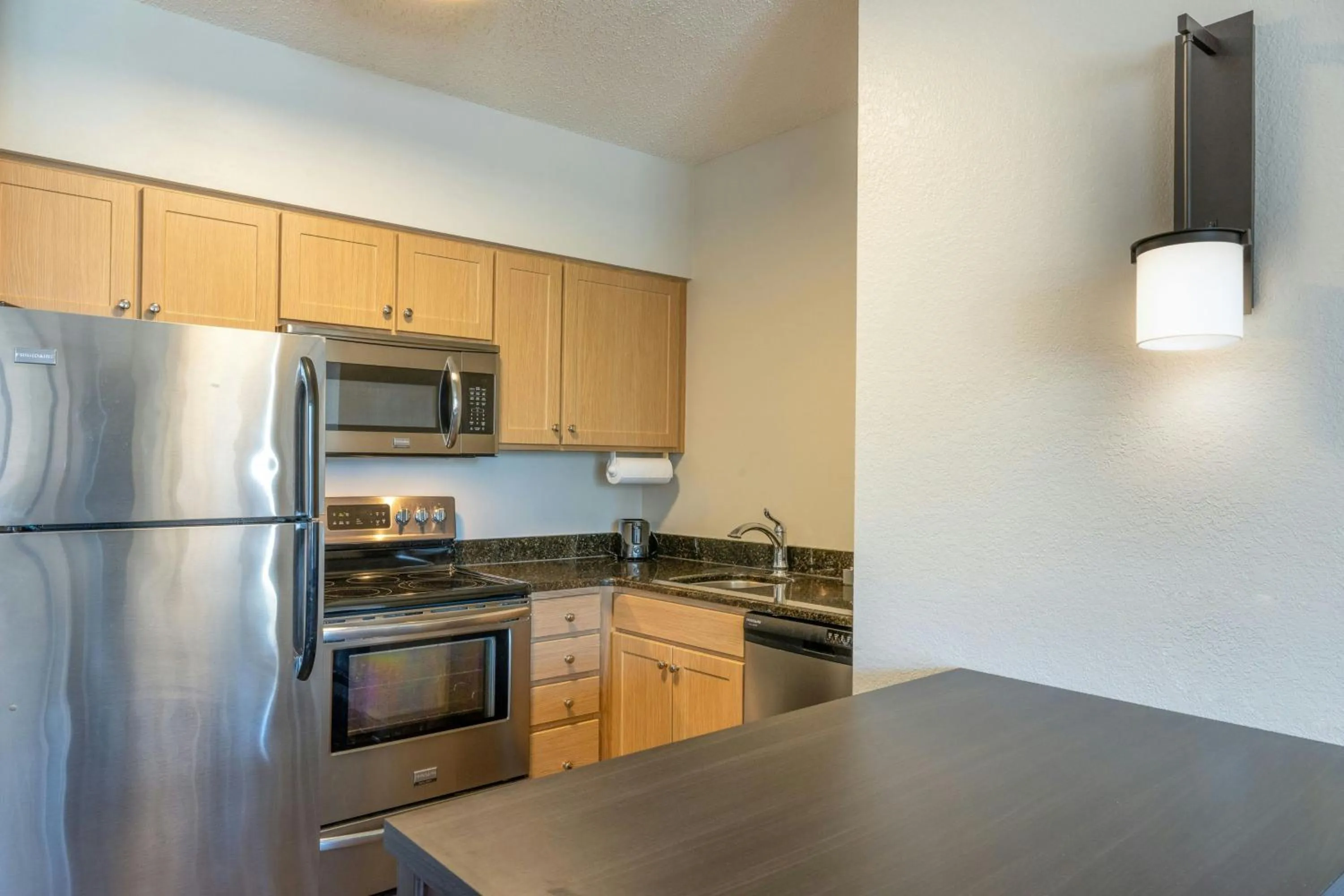 Kitchen or kitchenette in Residence Inn Rochester Mayo Clinic Area