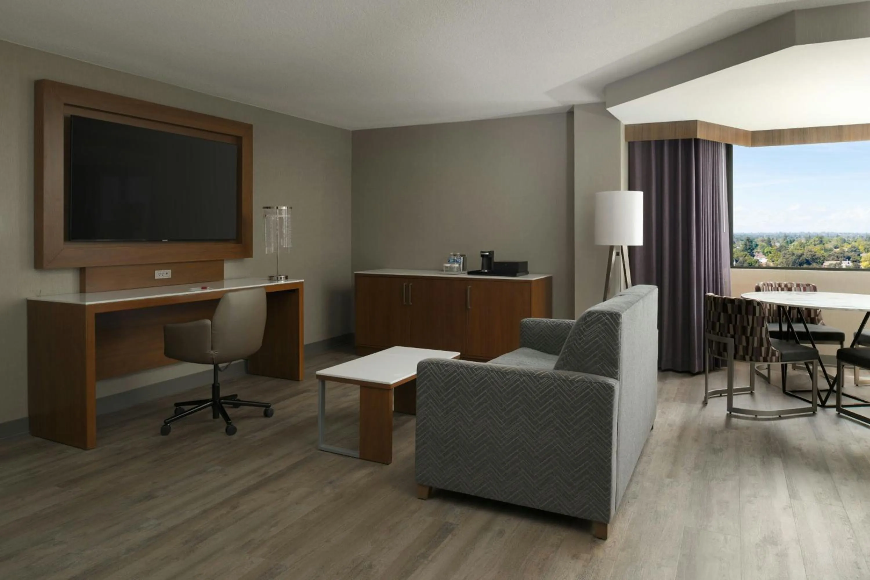 Living room in Sacramento Marriott Rancho Cordova