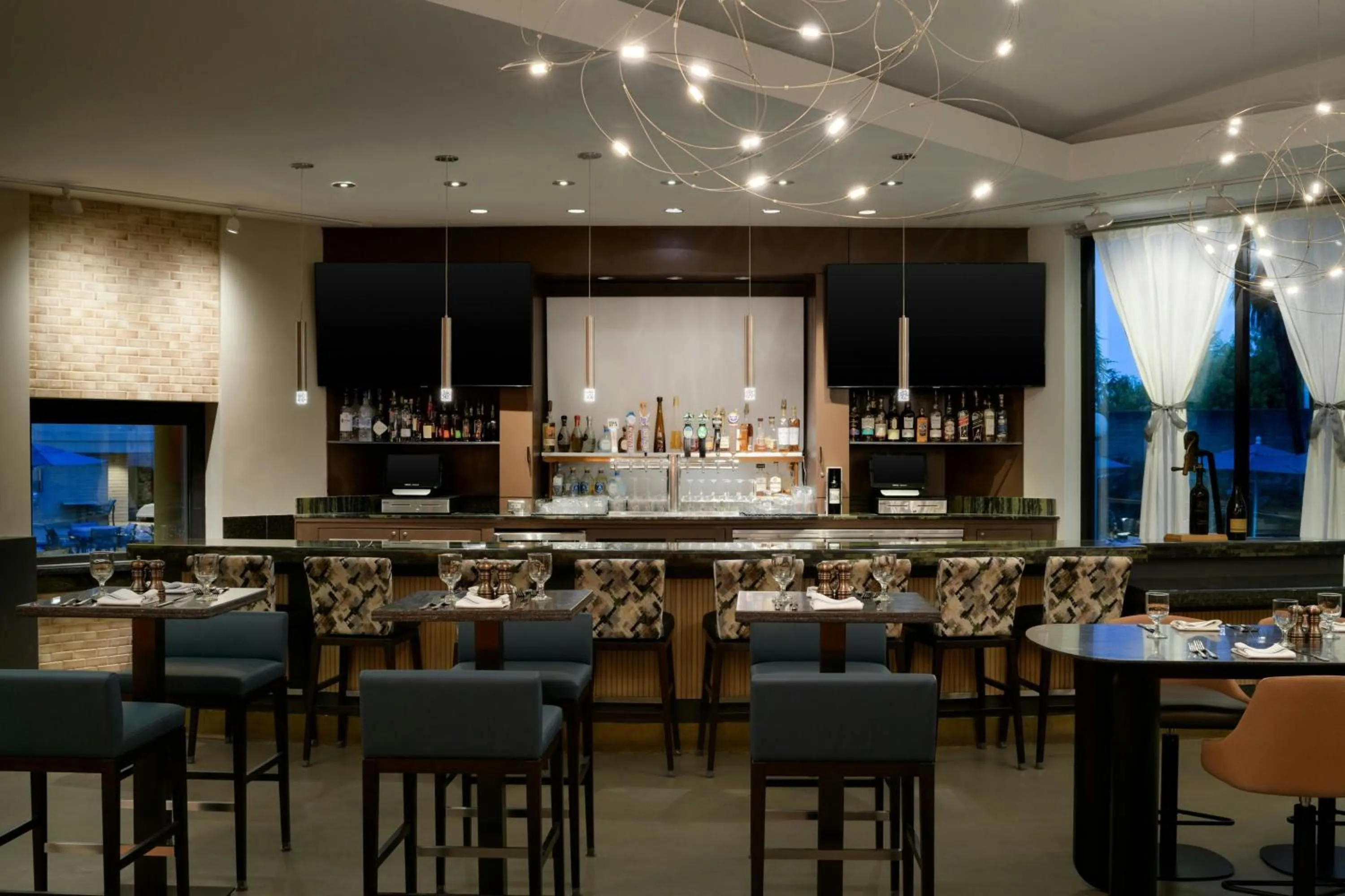 Restaurant/places to eat in Sacramento Marriott Rancho Cordova