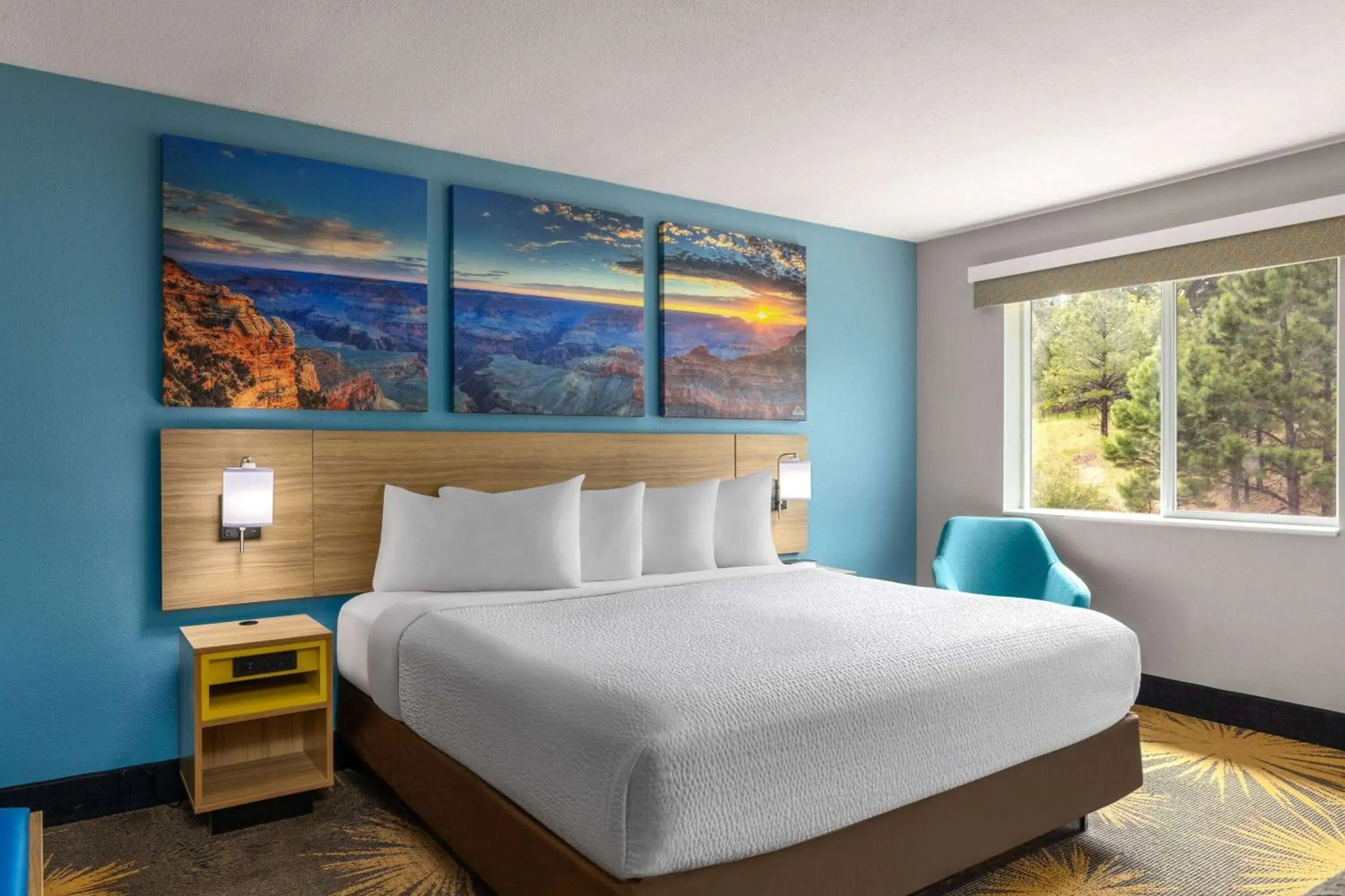 Photo of the whole room, Bed in Days Inn by Wyndham Williams Photo of the whole room, Bed in Days Inn by Wyndham Williams