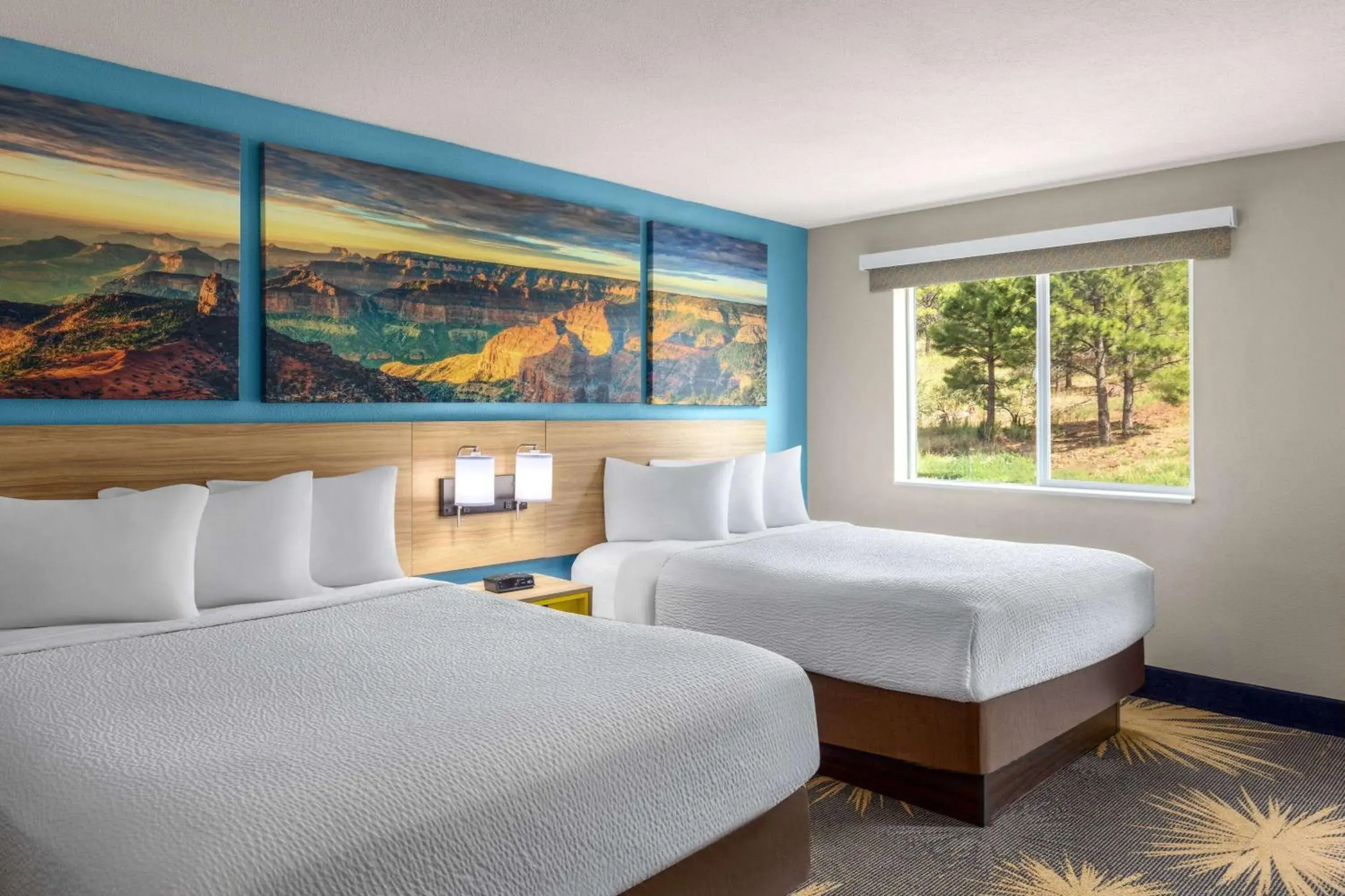 Photo of the whole room, Bed in Days Inn by Wyndham Williams Photo of the whole room, Bed in Days Inn by Wyndham Williams