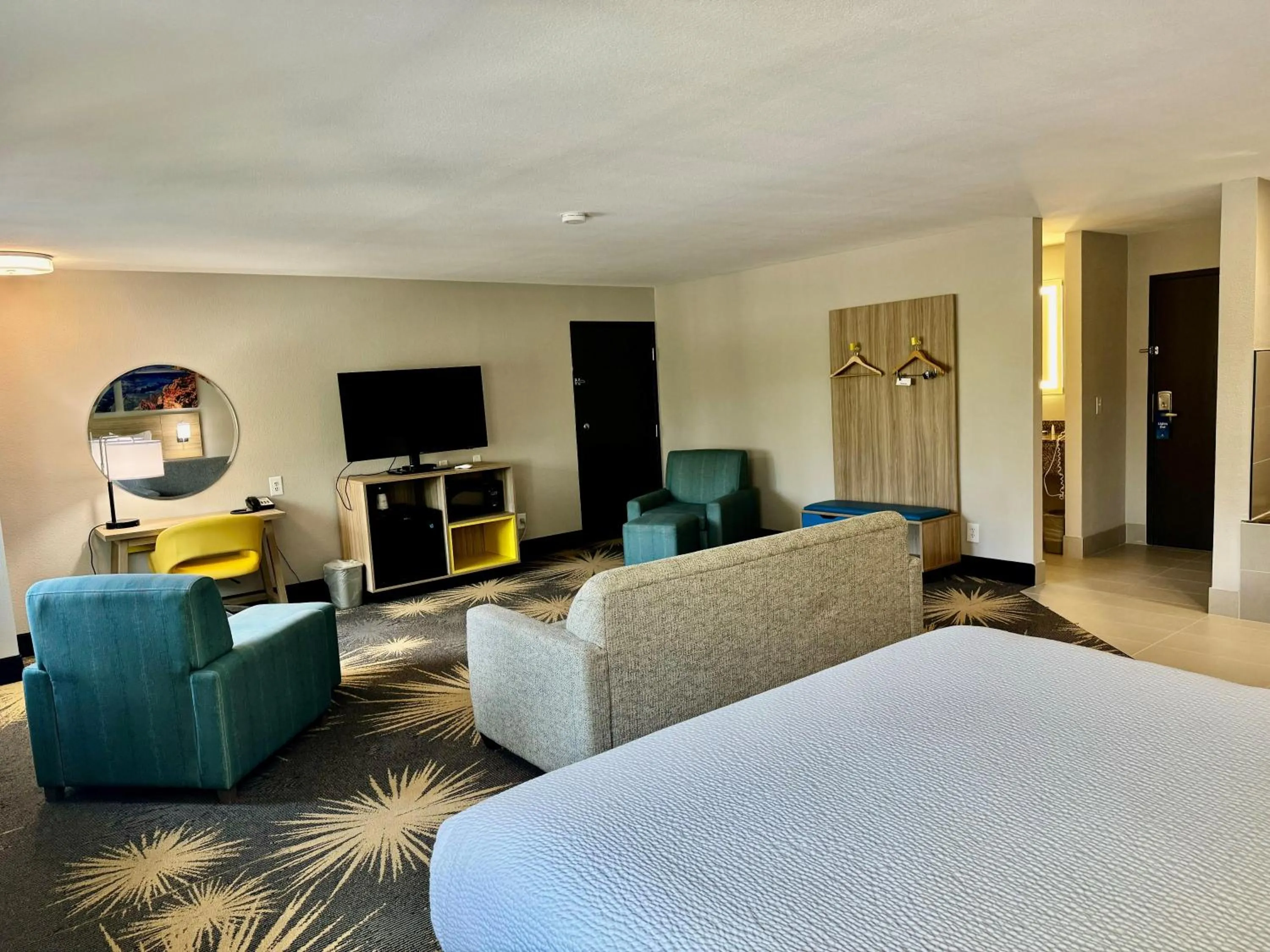 Bed in Days Inn by Wyndham Williams