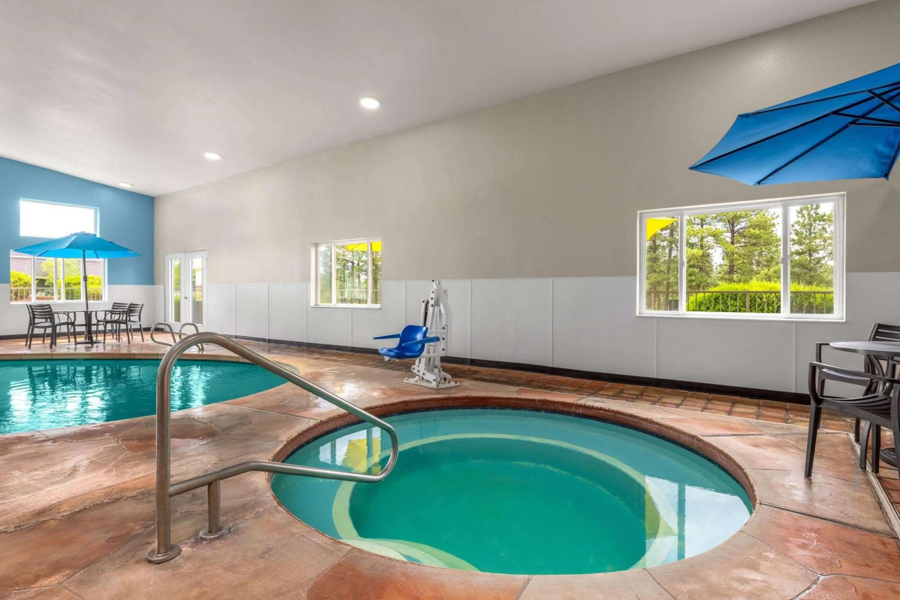 Hot Tub in Days Inn by Wyndham Williams