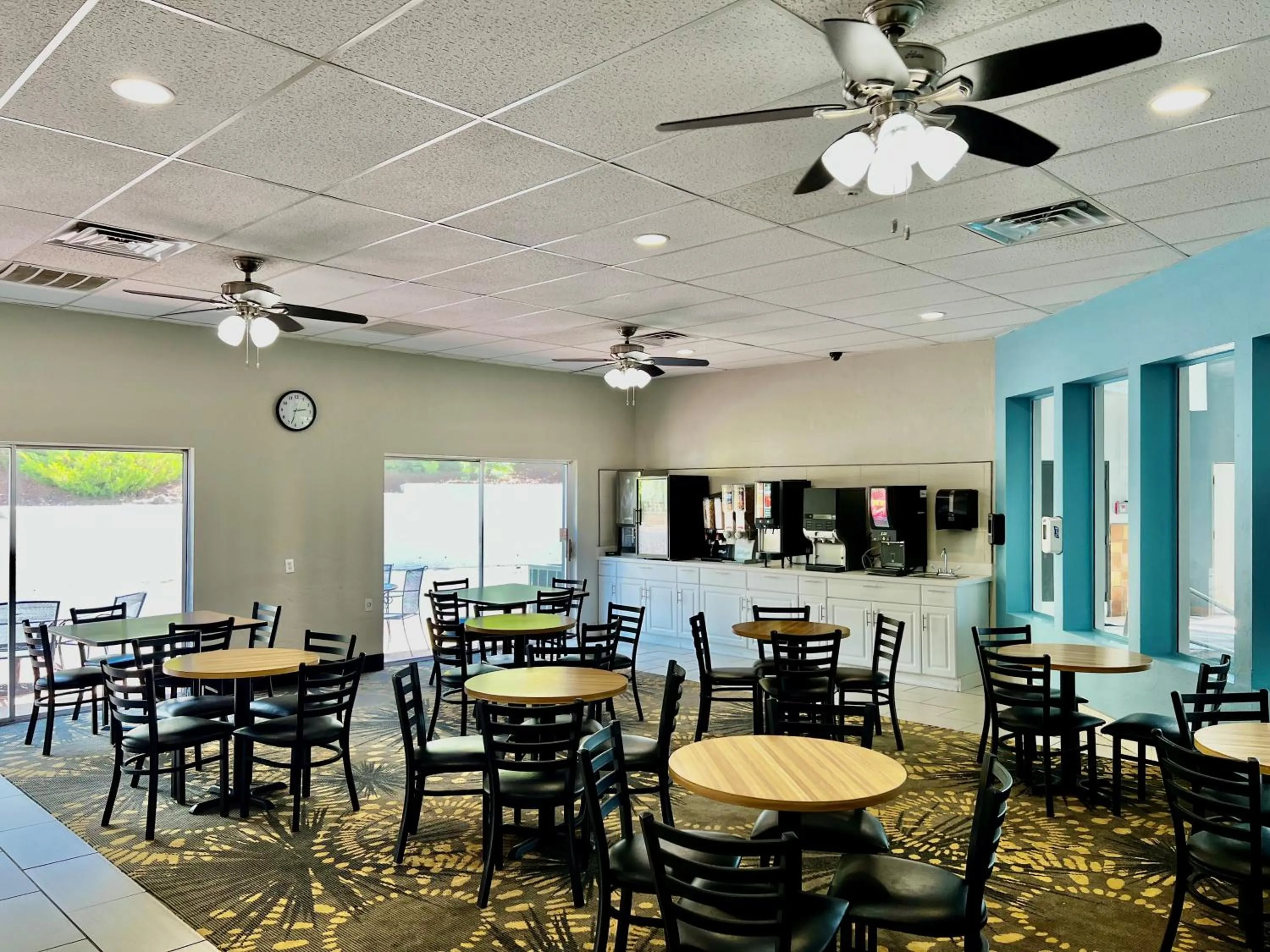 Breakfast in Days Inn by Wyndham Williams