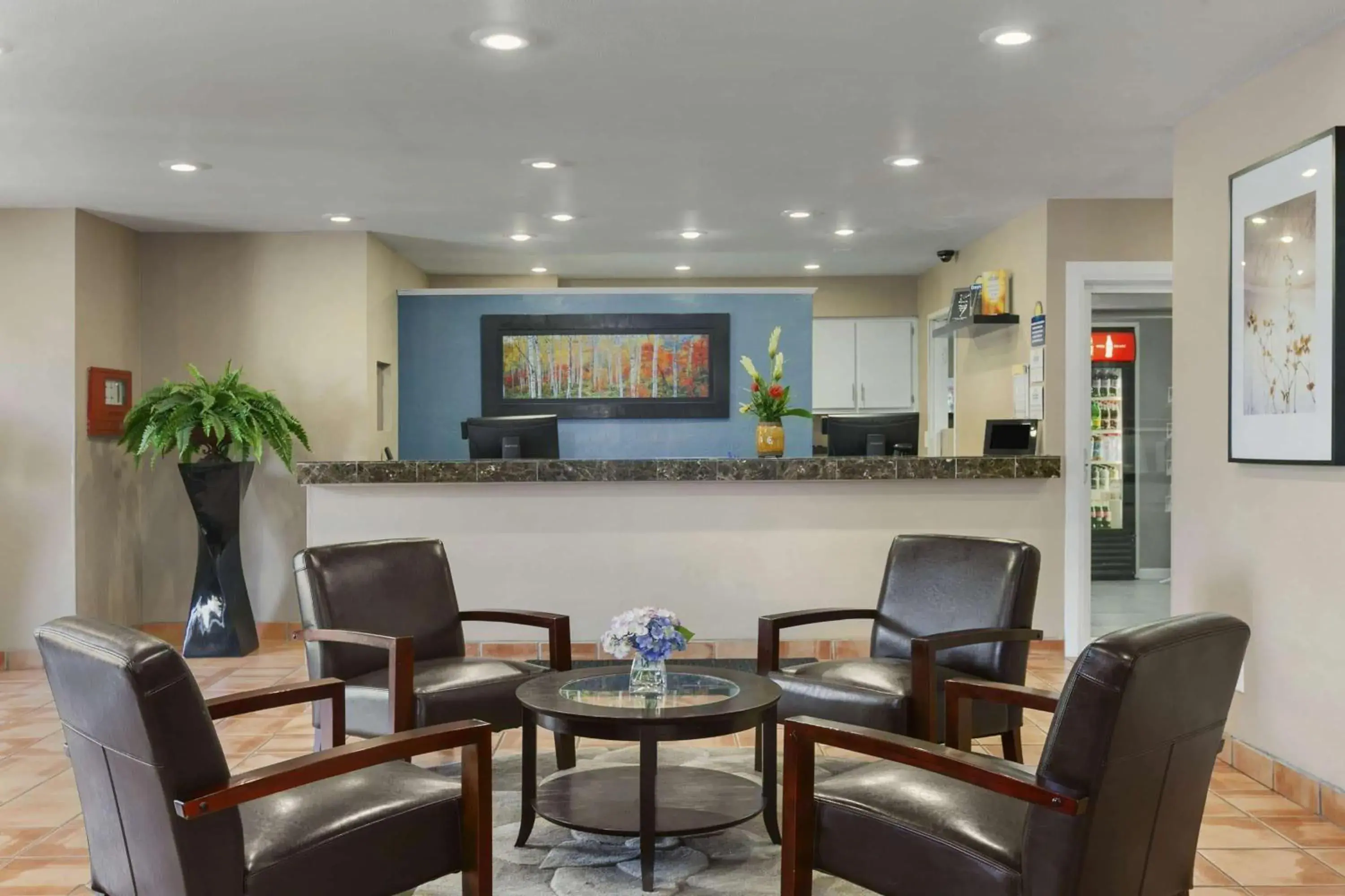 Lobby or reception in Days Inn by Wyndham Williams Lobby or reception in Days Inn by Wyndham Williams