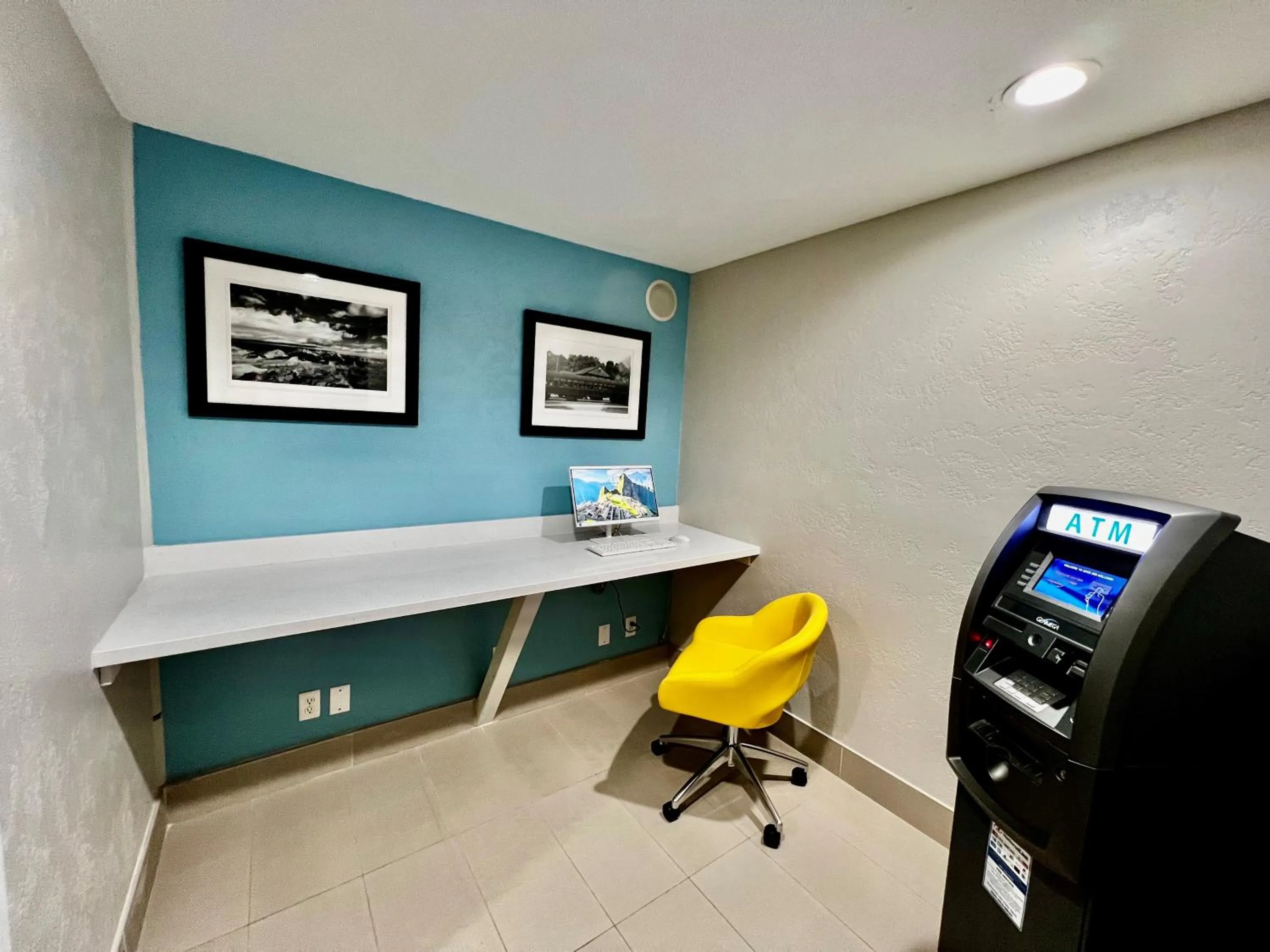 Business facilities in Days Inn by Wyndham Williams