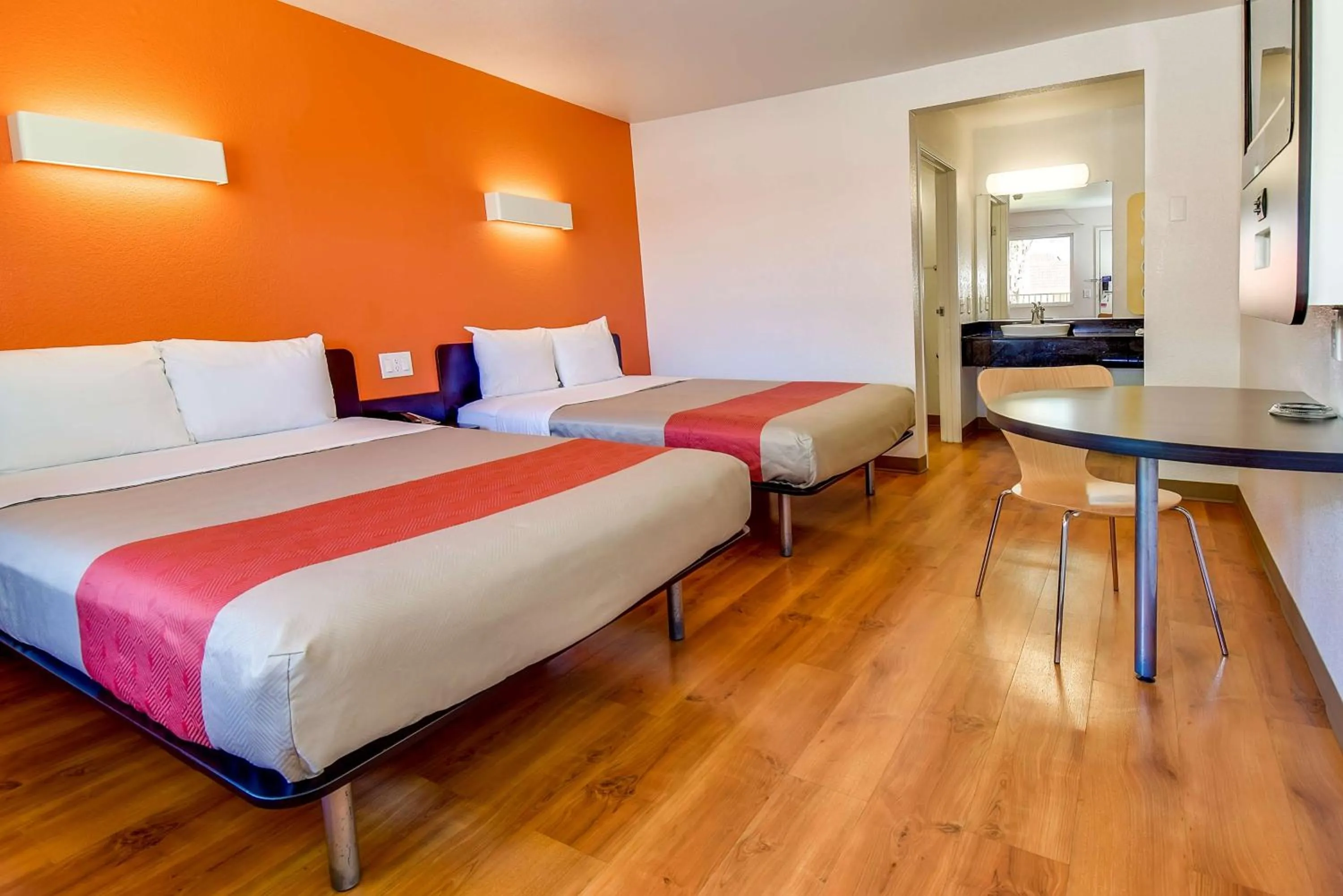 Bathroom, Bed in Motel 6-Riverside, CA - South