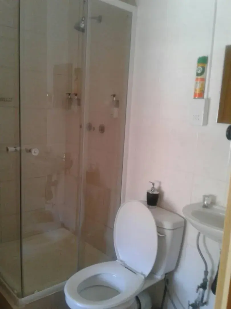 Double Room with Private Bathroom in Fahms Double Room with Private Bathroom in Fahms