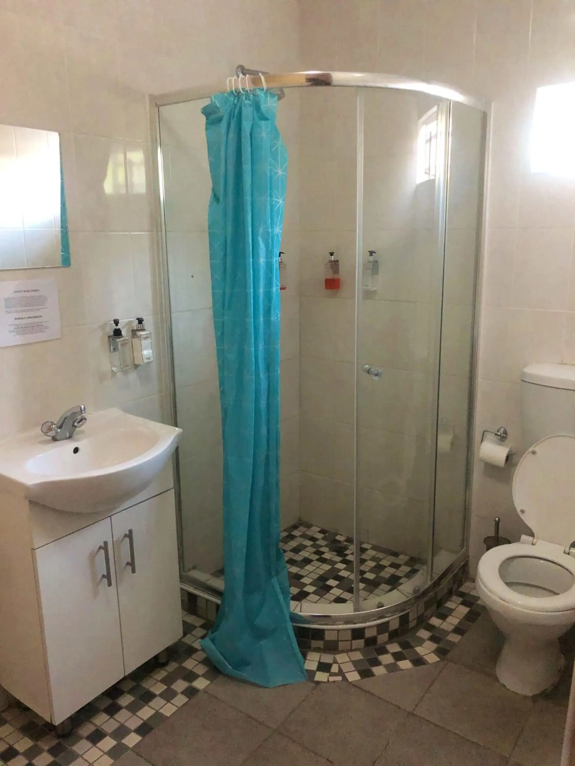 Large Double Room in Fahms Large Double Room in Fahms