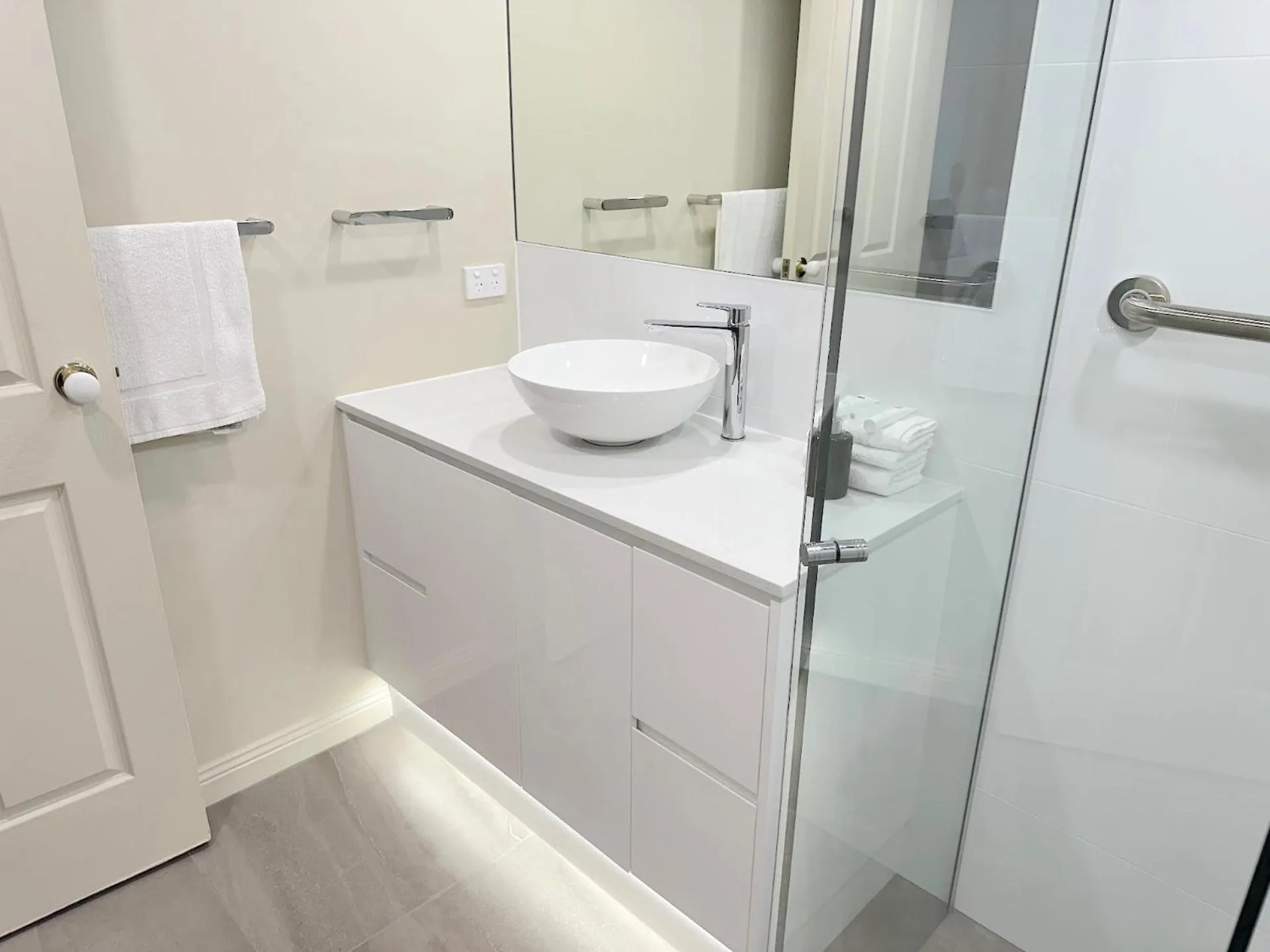 Bathroom in Little Cove Currumbin