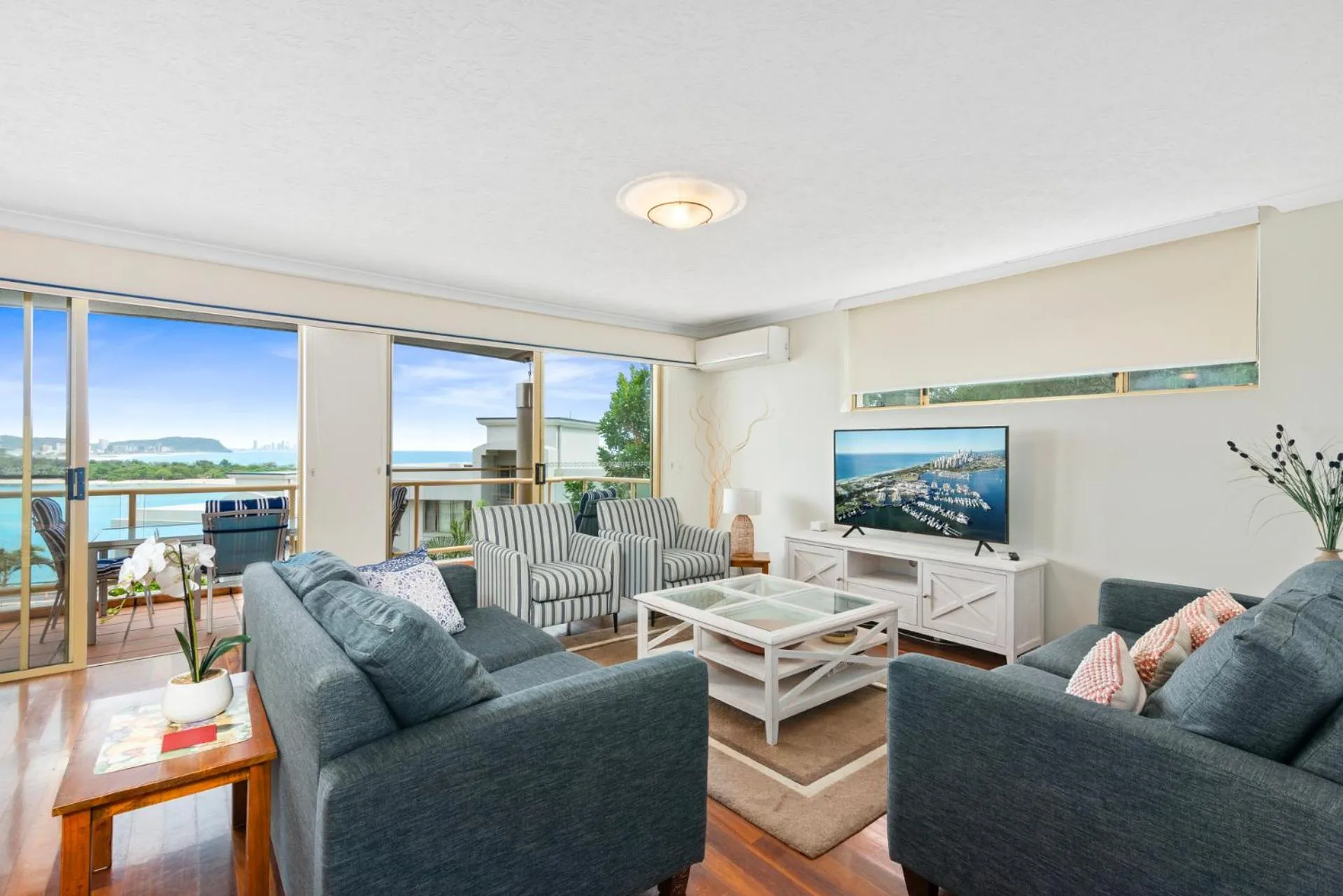 Seating area in Little Cove Currumbin