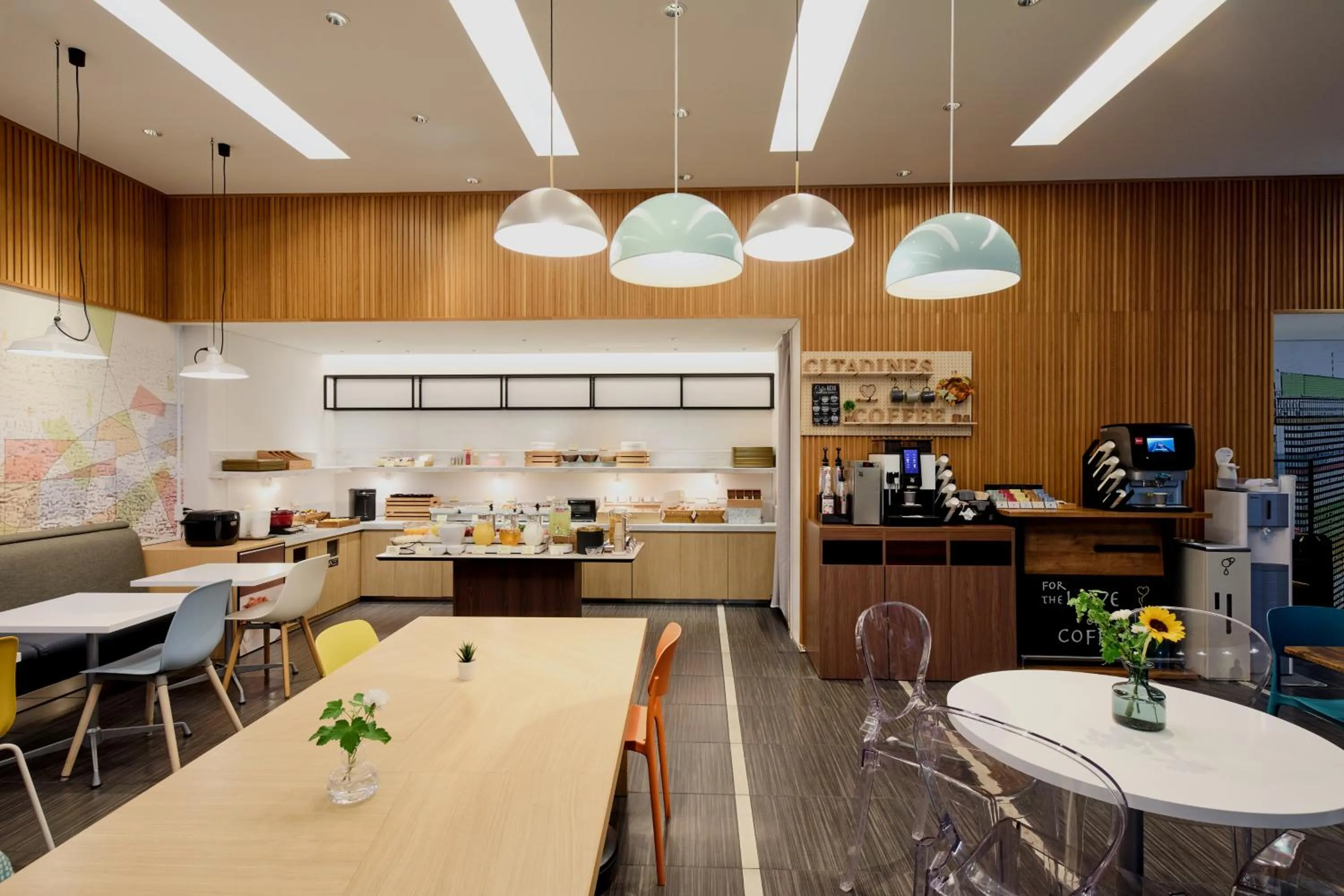 Communal lounge/ TV room in Citadines Shinjuku Tokyo