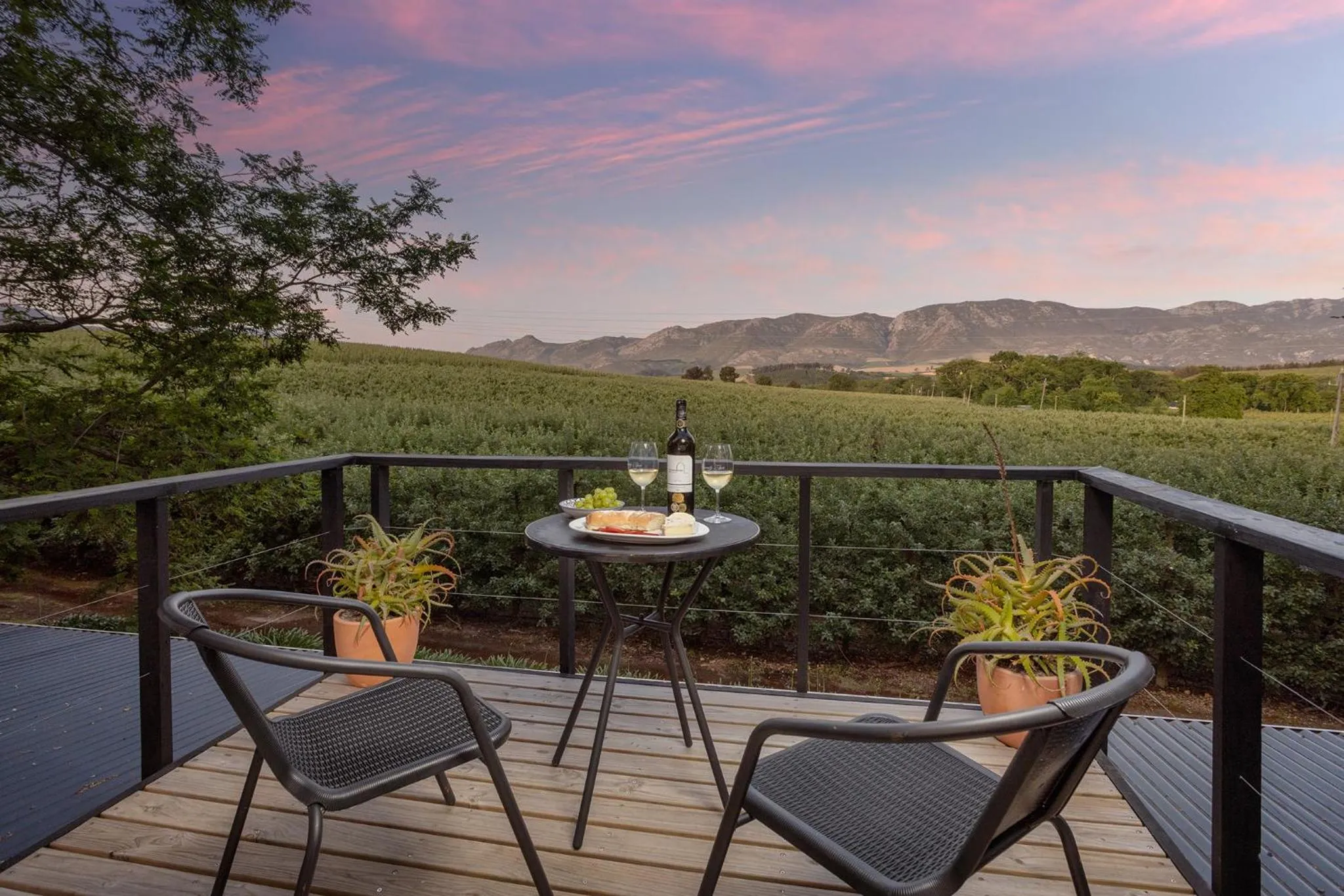 Patio in Elgin Country Lodge