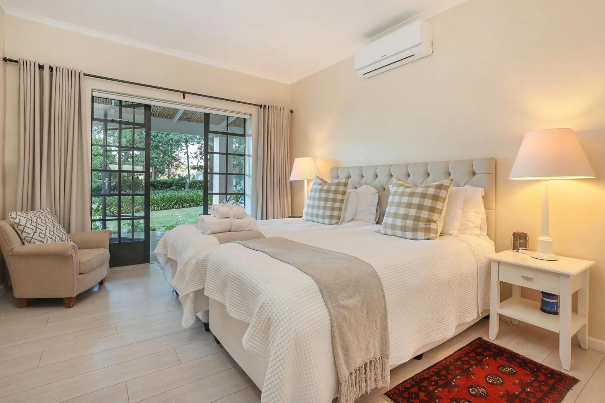 Bedroom, Bed in Elgin Country Lodge