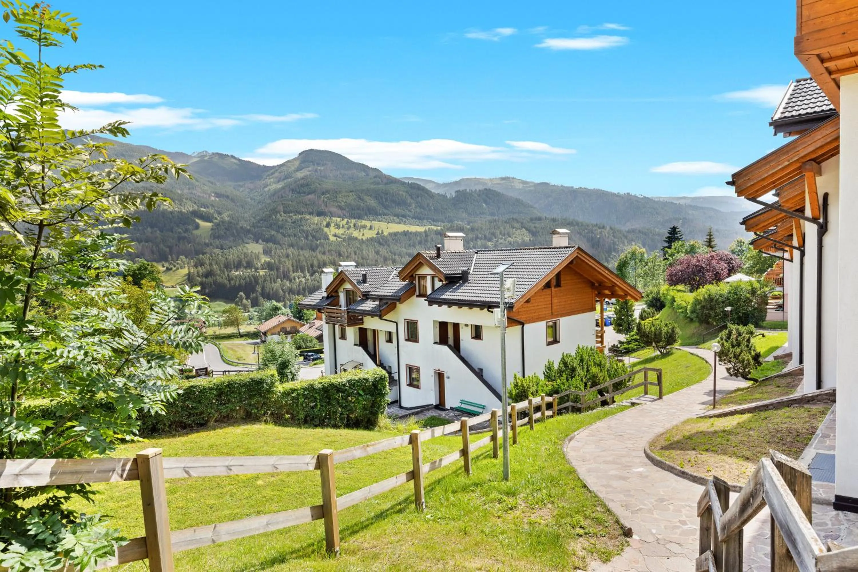 Property building in Residence Des Alpes