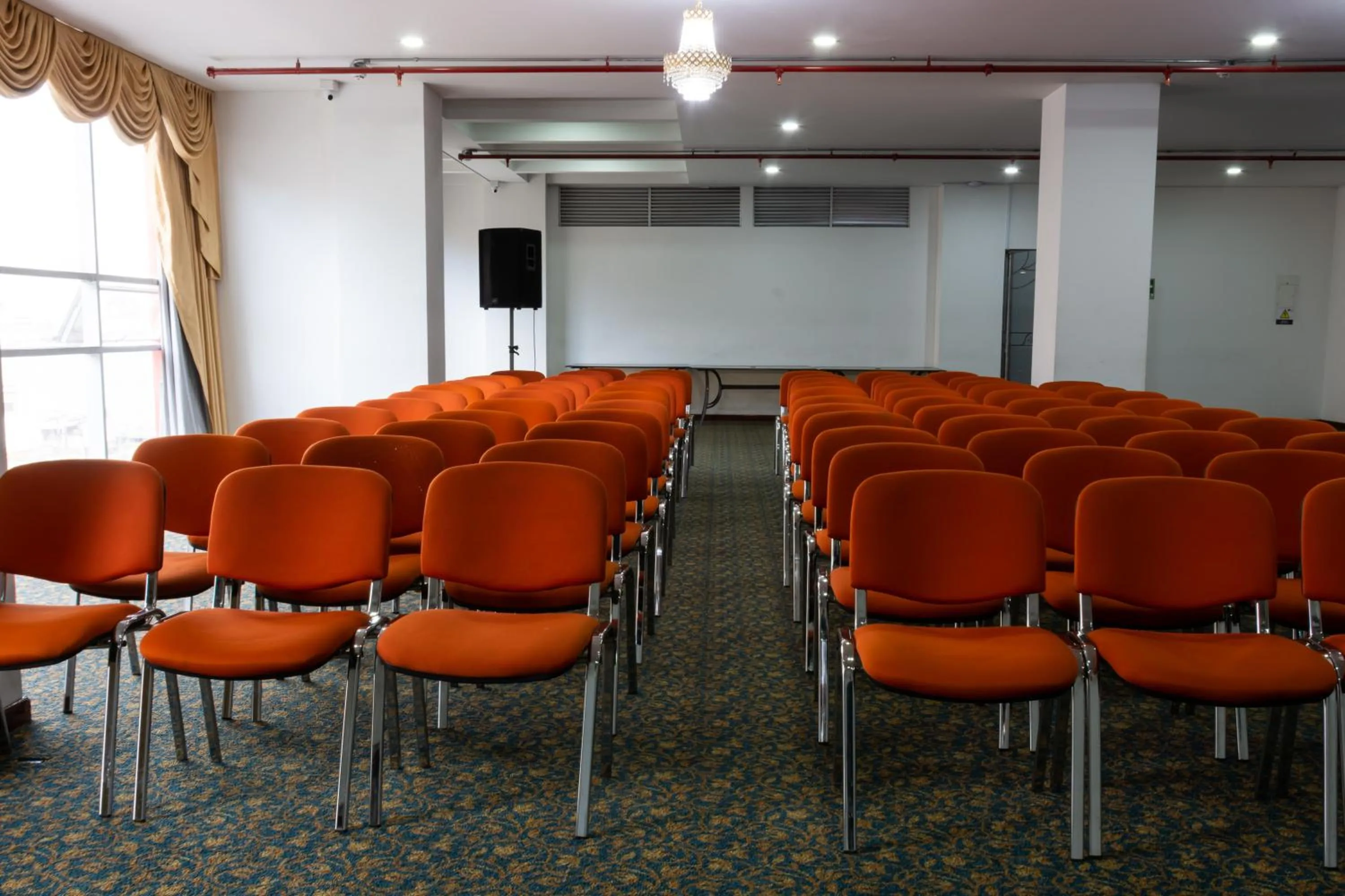 Business facilities in Hotel Risot