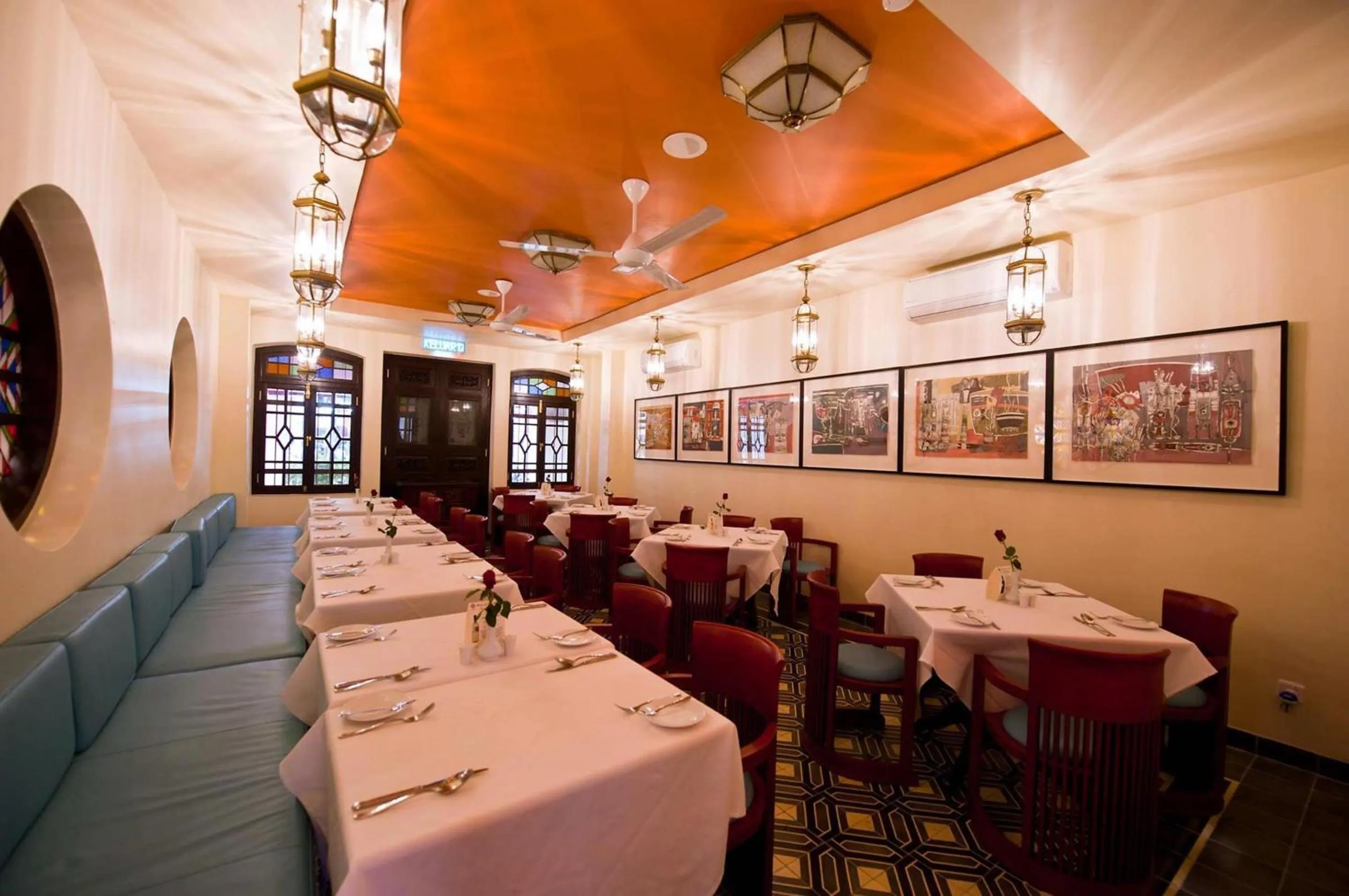 Restaurant/places to eat in Hotel Penaga