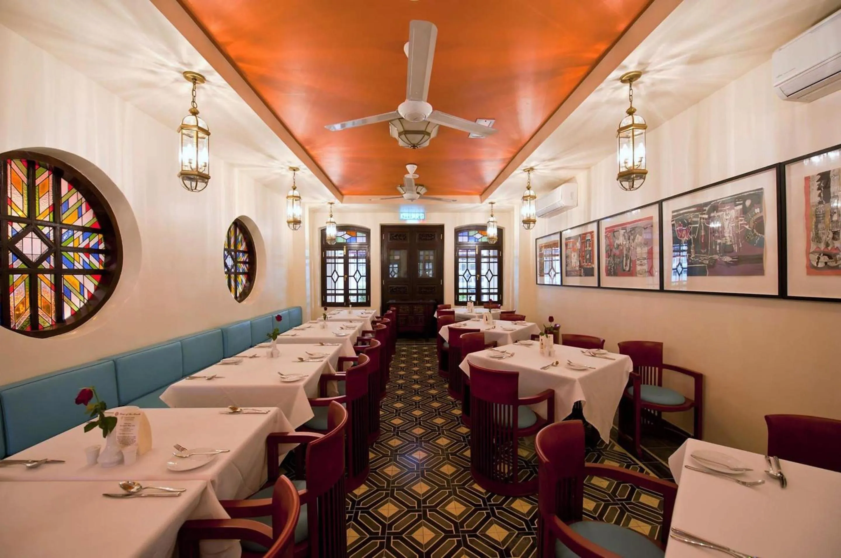 Restaurant/places to eat in Hotel Penaga