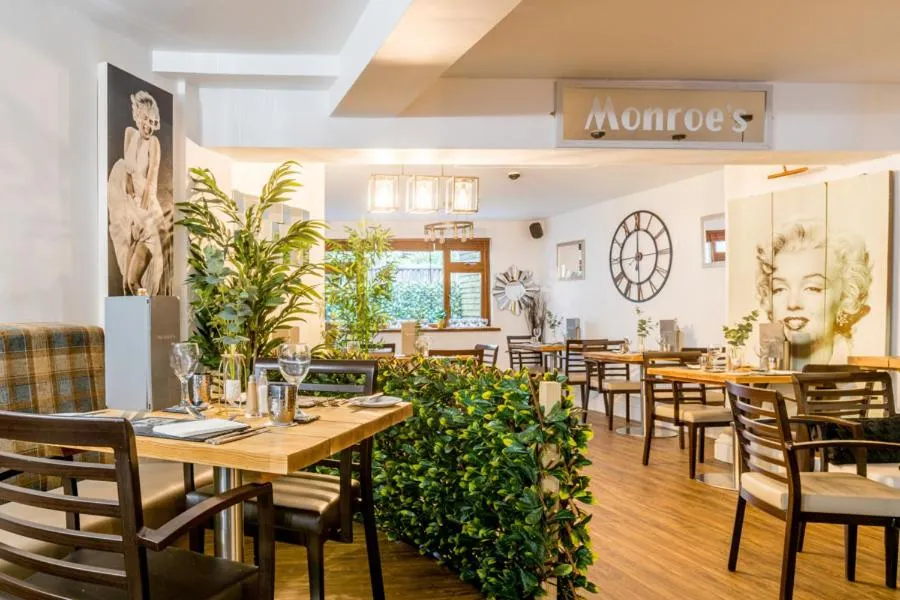 Restaurant/places to eat in The Gower Hotel