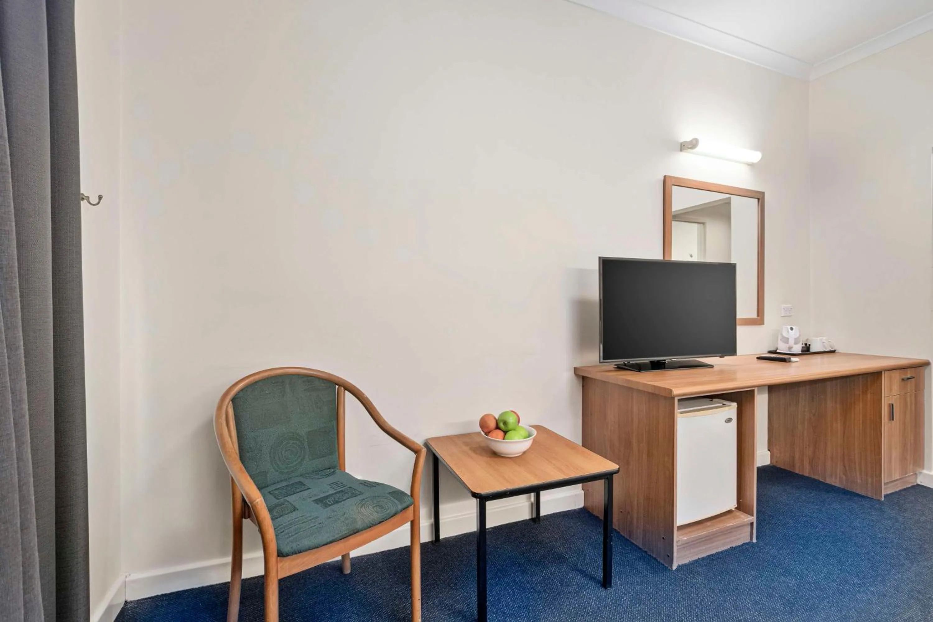 TV and multimedia in Metro Hotel Perth City