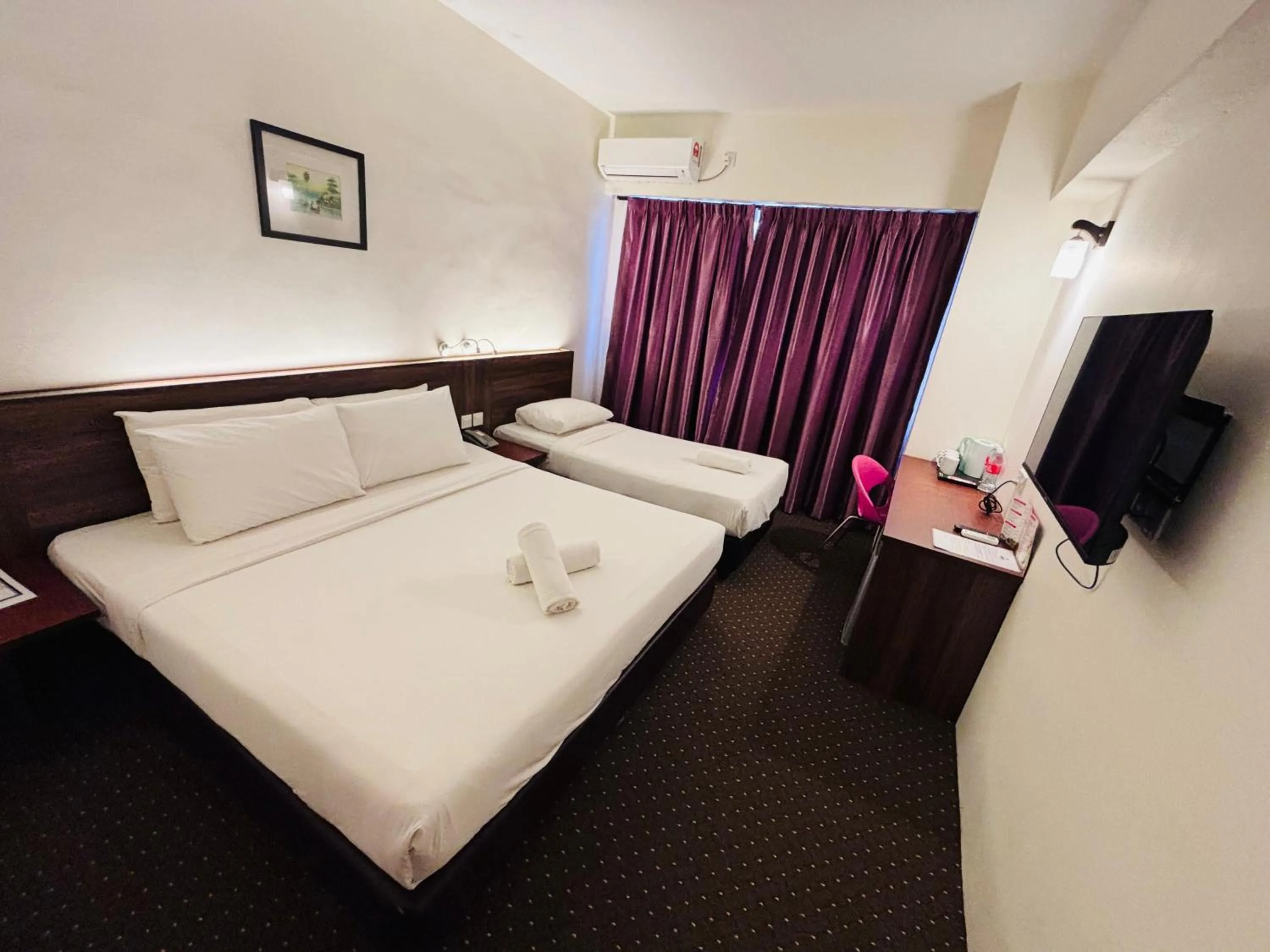 Bed in Hotel Yt Midtown Kuala Terengganu