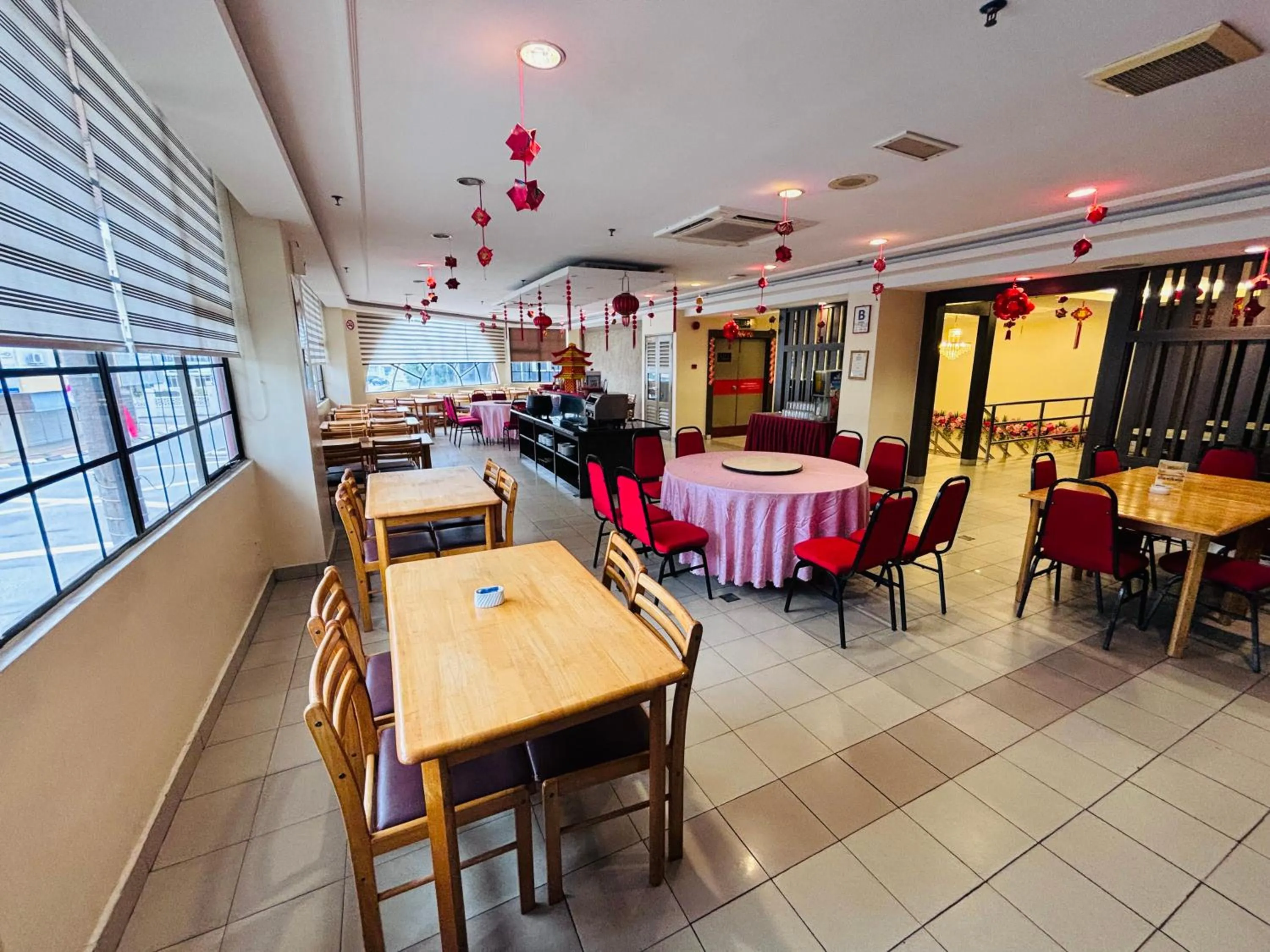 Restaurant/places to eat in Hotel Yt Midtown Kuala Terengganu