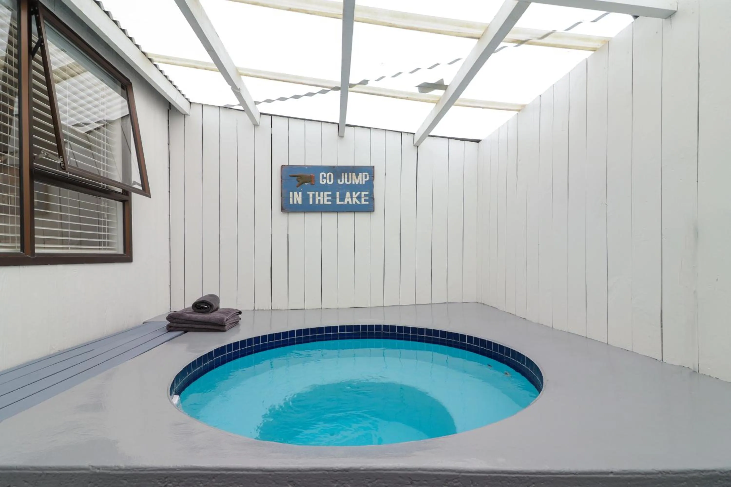 Hot Tub in Gables Lakefront Resort