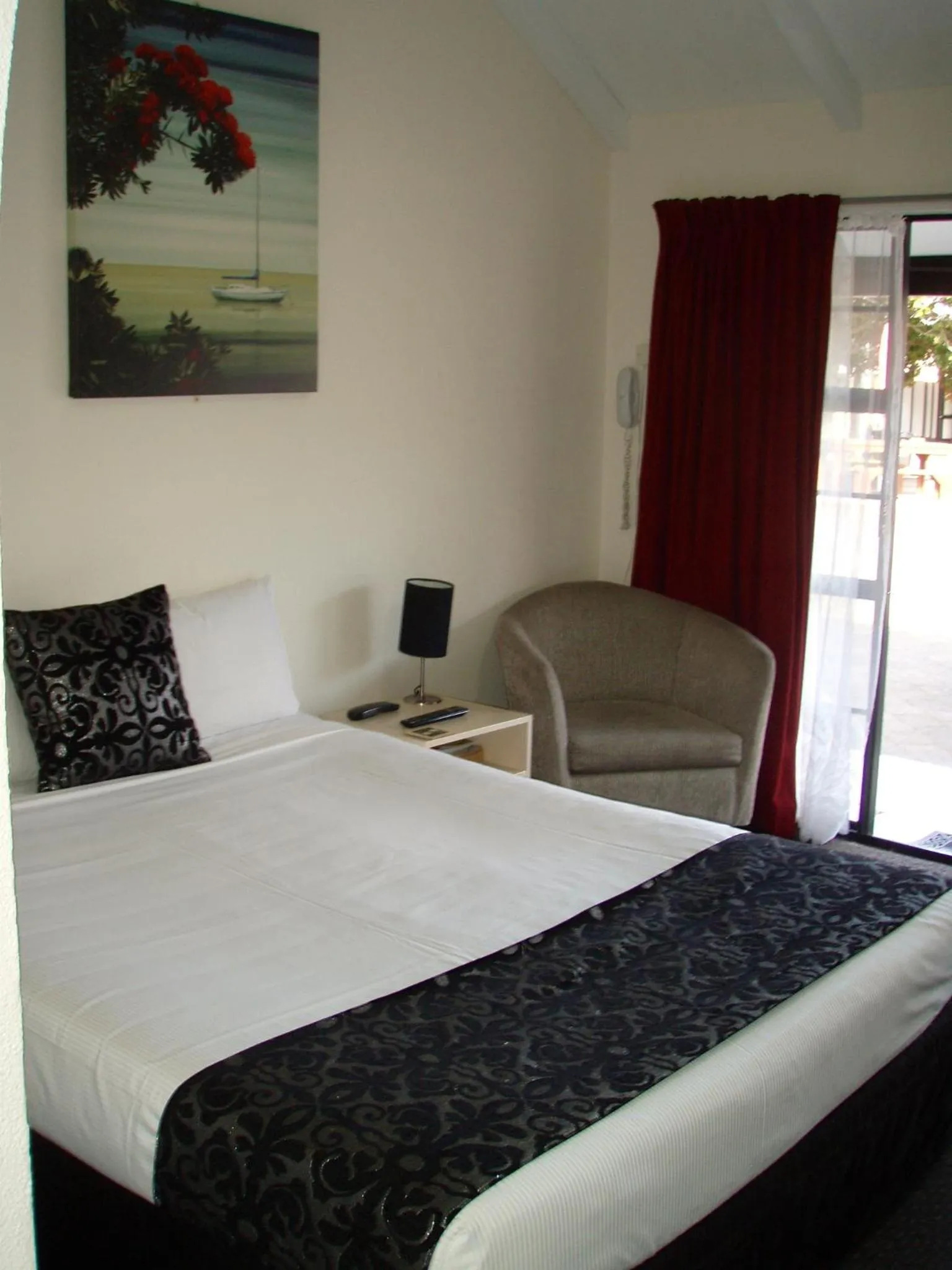 Bed in Chelmswood Motel Taupo