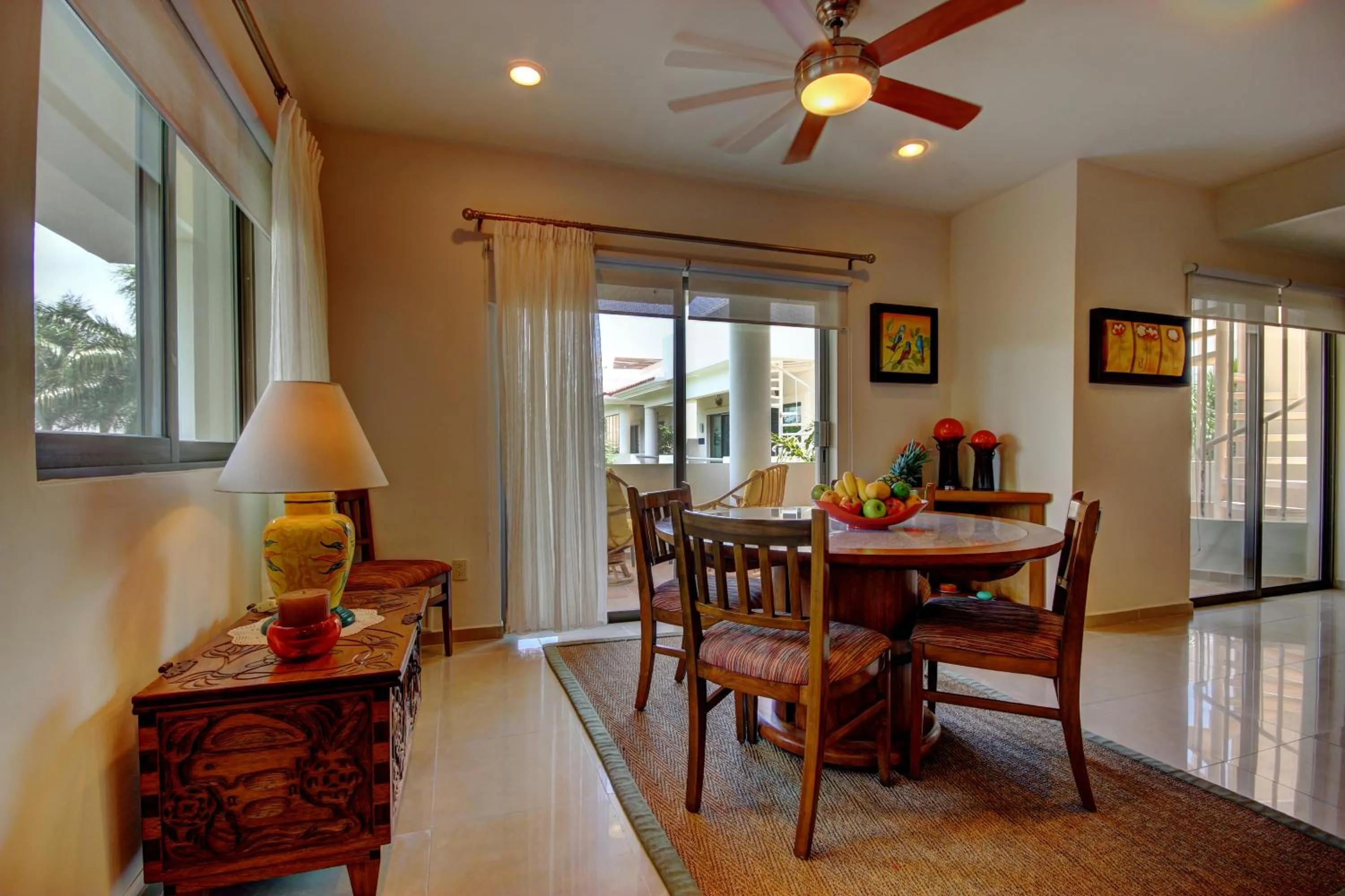 Dining area in Riviera Maya Suites