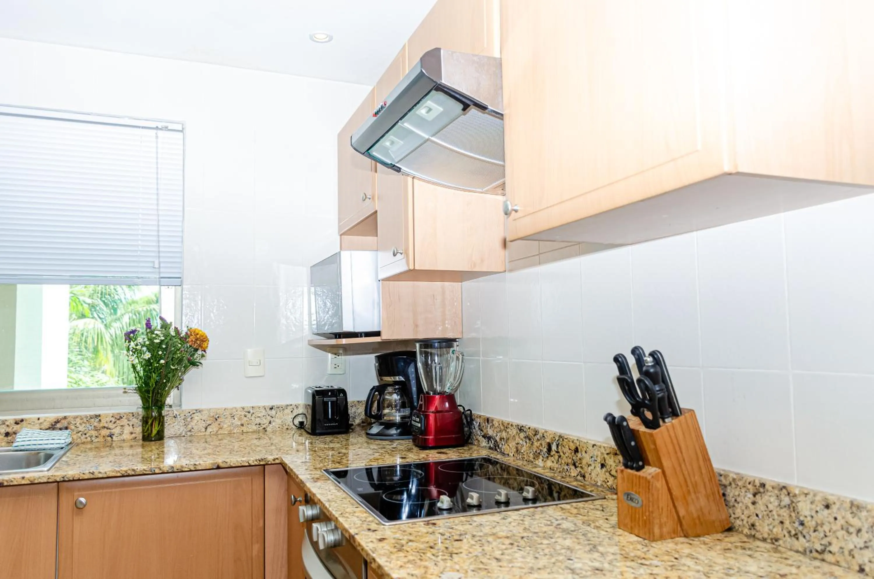 Coffee/tea facilities in Riviera Maya Suites