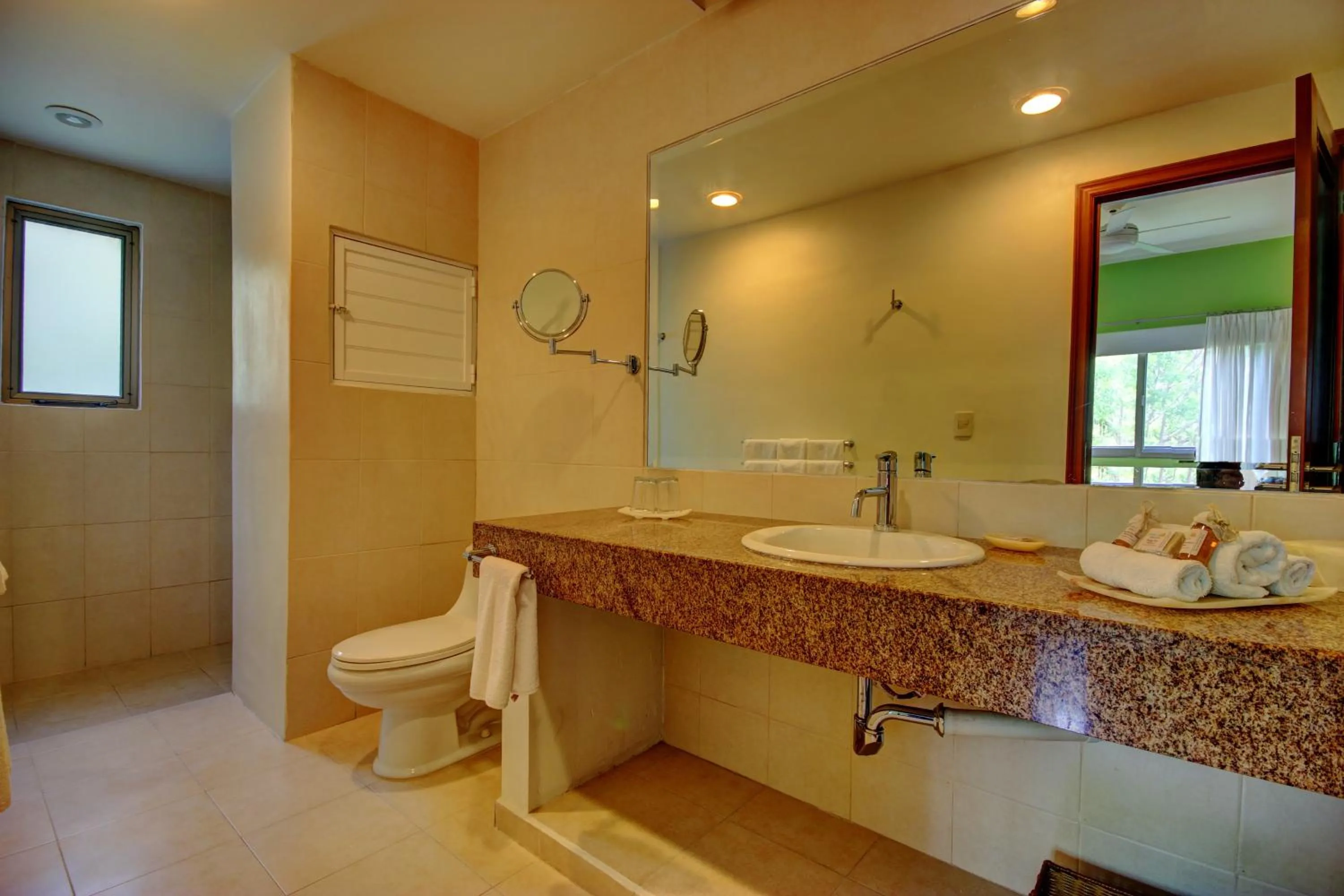 Shower in Riviera Maya Suites